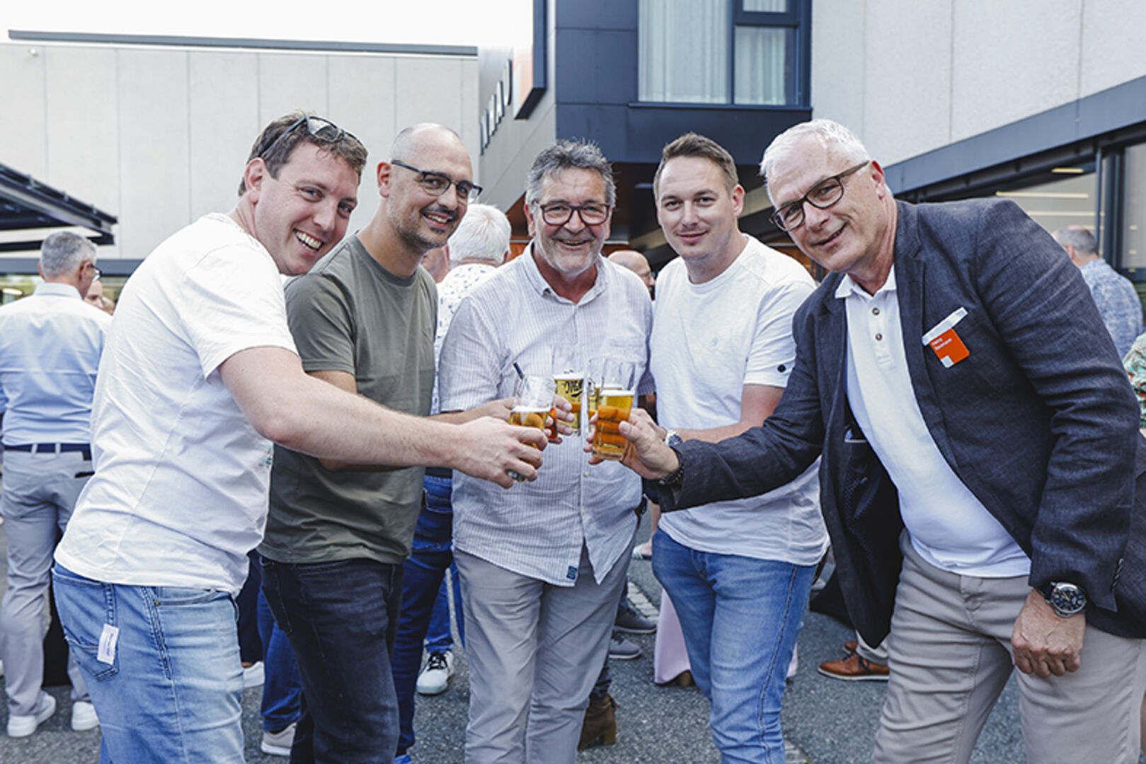 Raphael Höpli (Näf Inst. AG), Roger  Kradolfer (Amstein u. Walthert AG), Fabian Näf (Näf Inst. AG), Paul Eggmann (Haustechnik Plan b AG), Heinz Baumann (Inhaus)