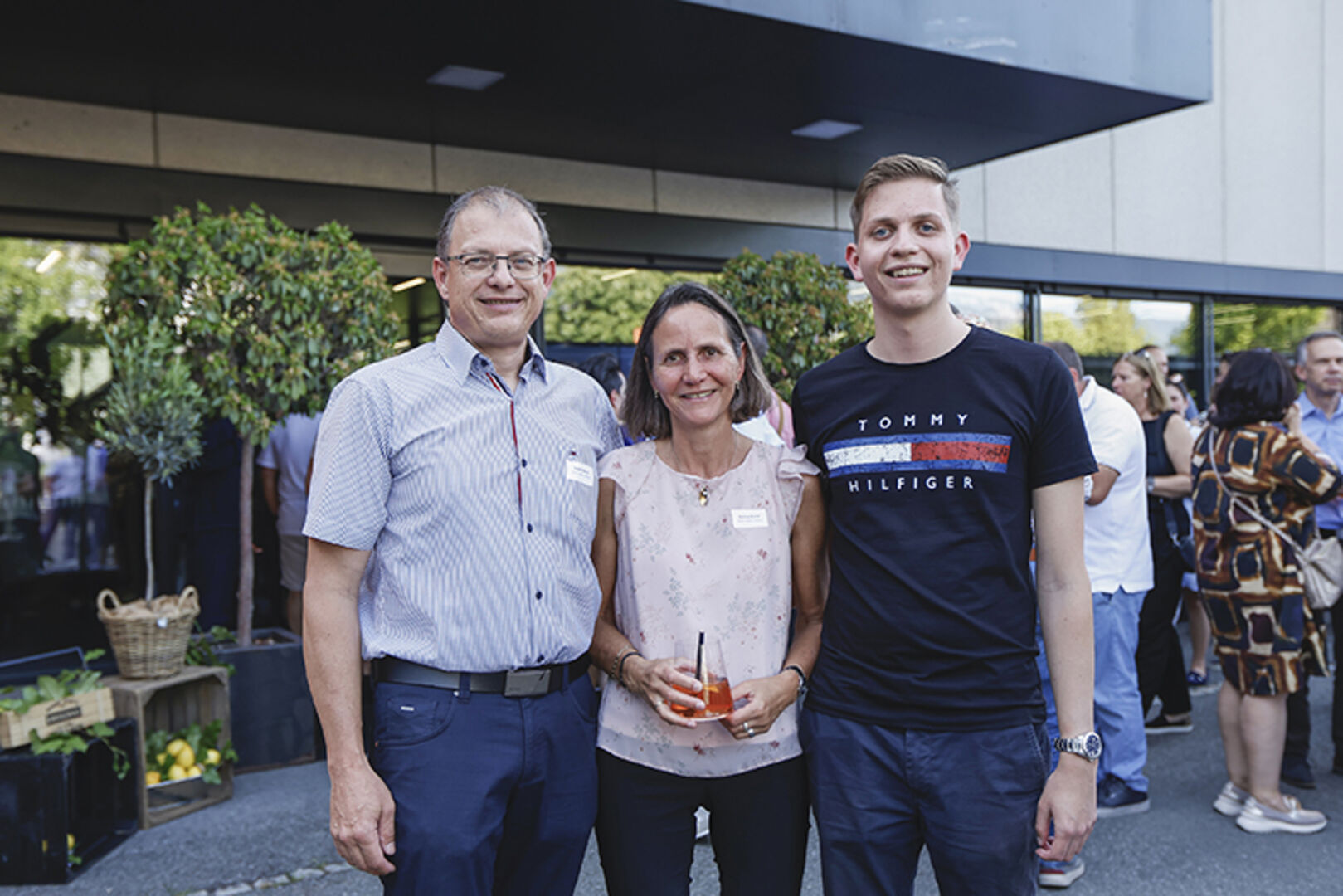Robert, Bettina und Michael Breier (Bösch Bauen u. Wohnen) (v. li.)