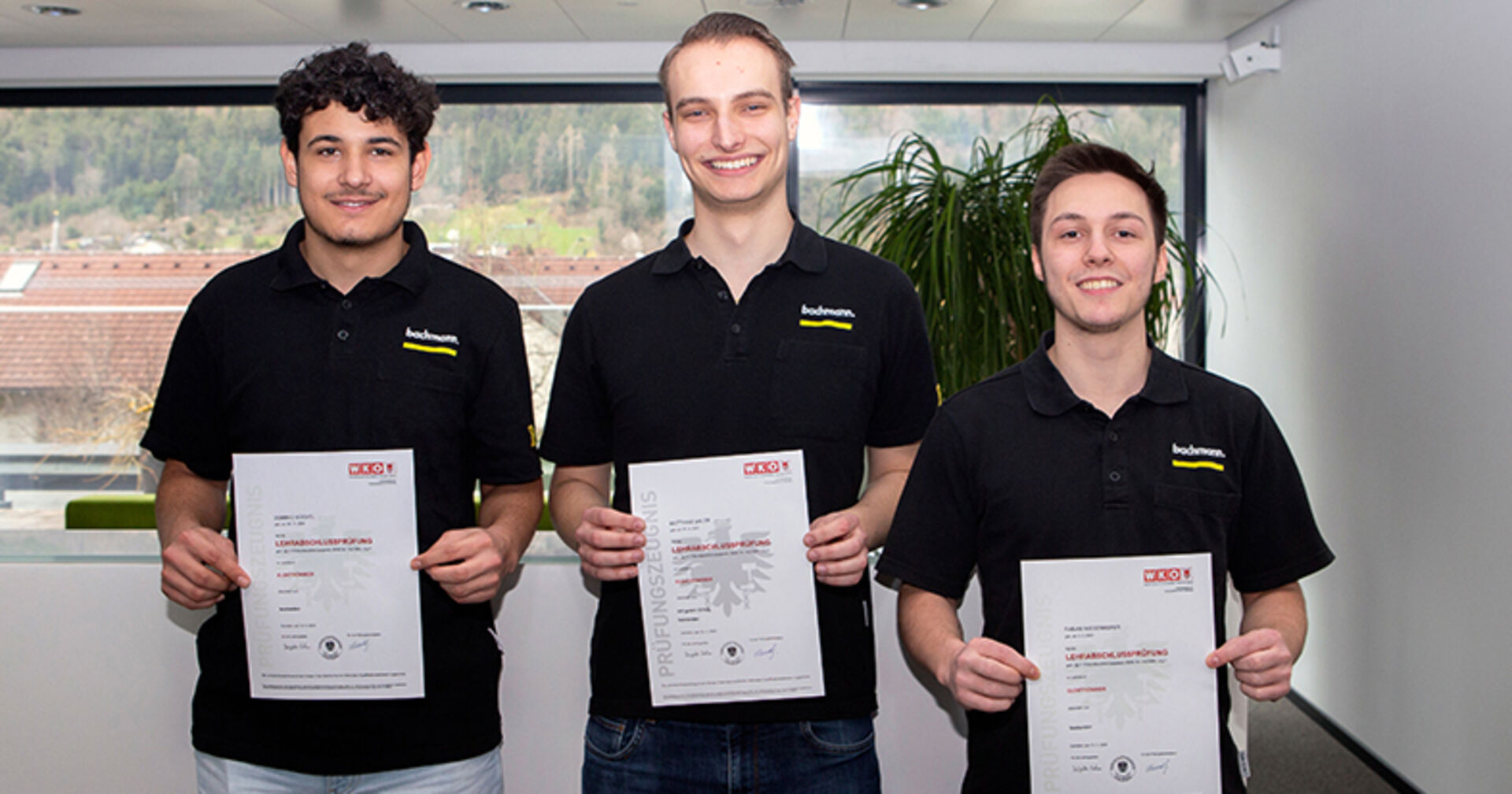 Die Bachmann-Lehrlinge überzeugten bei ihren Abschlussprojekten mit innovativen Ideen: Dominic Büchel, Matthias Saler und Fabian Wiesenhofer (v. li.)