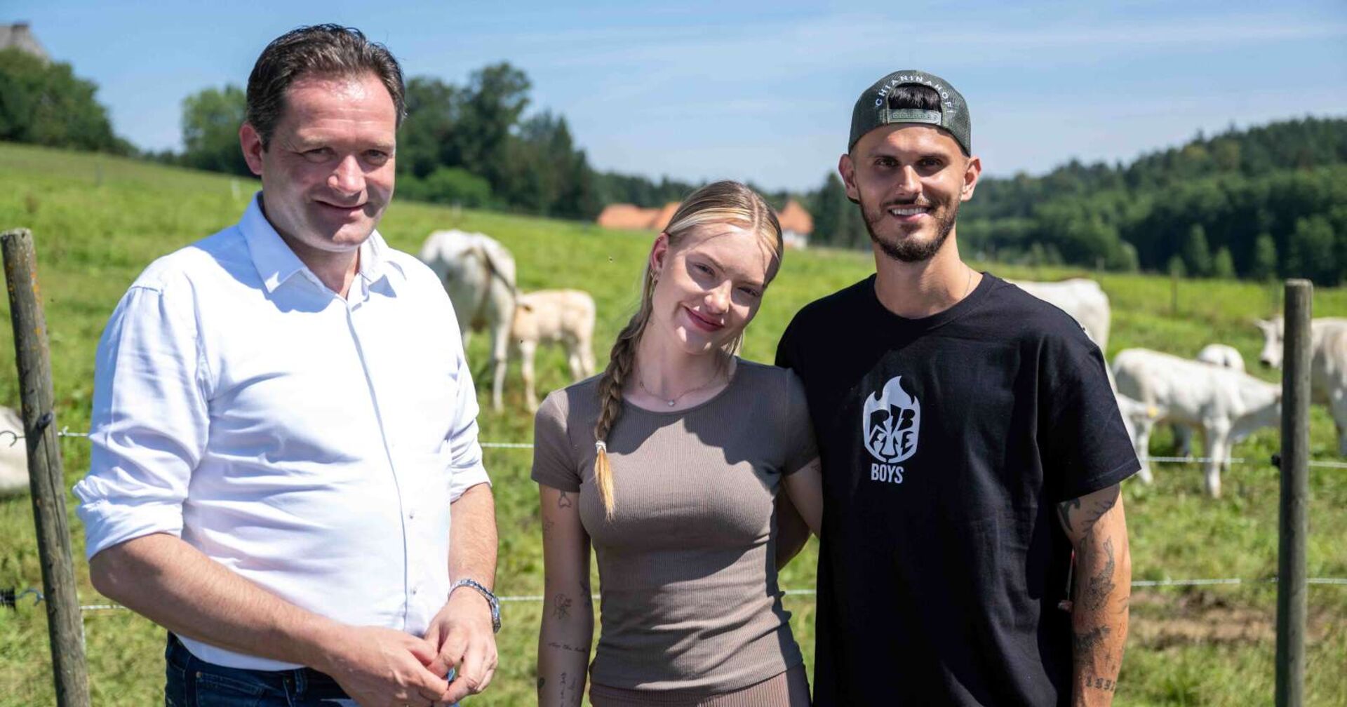 Landwirtschaftsminister Norbert Totschnig, Cheyenne Ochsenknecht und Nino Sifkovits.