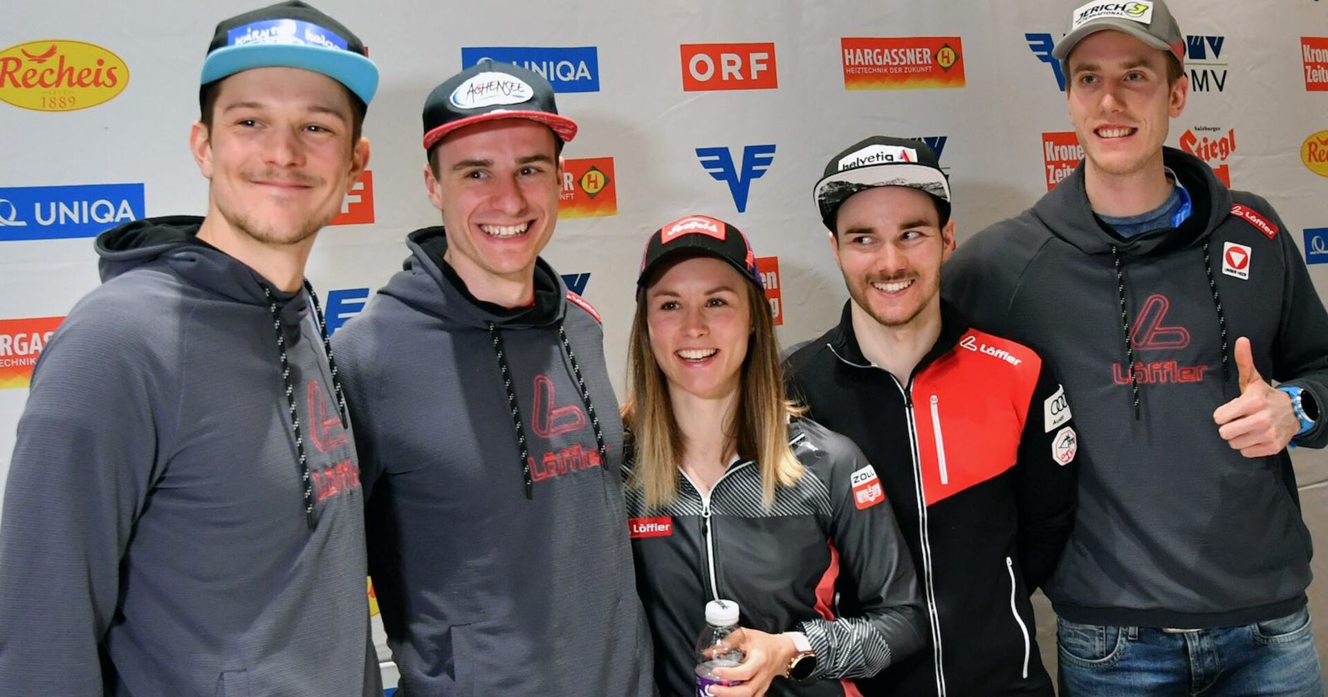 Tobias Habenicht und Lisa Unterweger mit Kollegen bei der Nordische Ski-WM 2019.