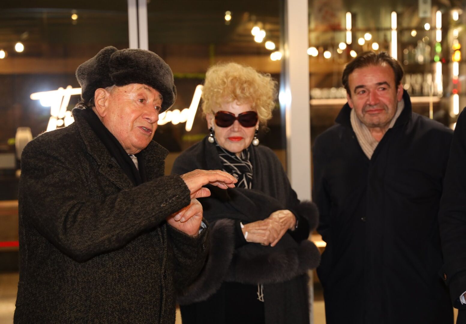 Richard Lugner mit seiner ersten Frau Christine und Sohn Alexander.