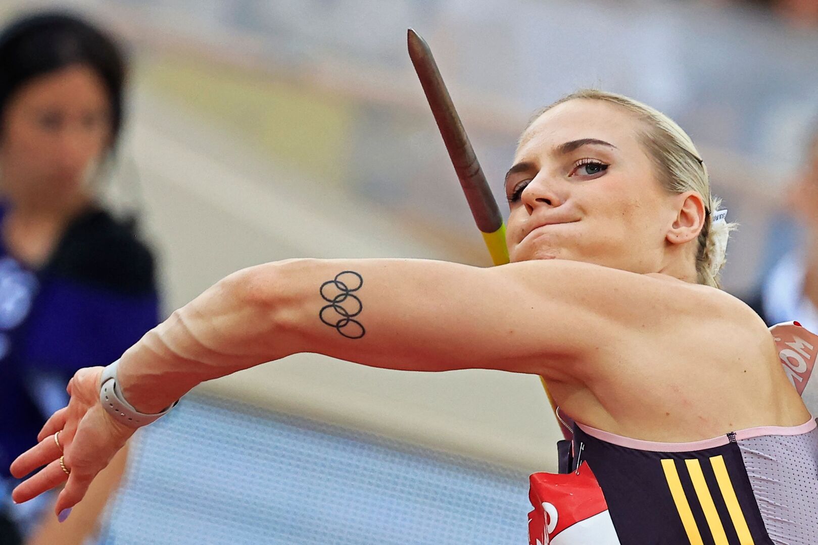 Victoria Hudson beim Sperrwurf