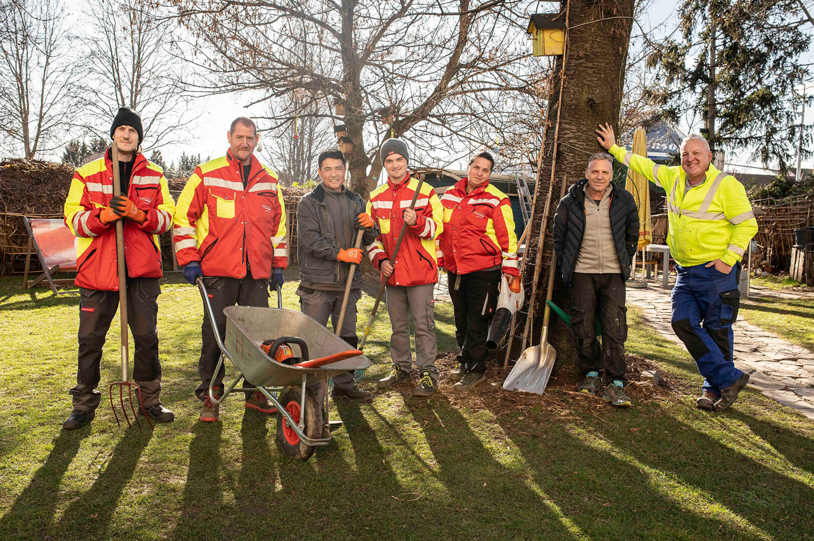Männer bei der Gartenarbeit | Credit: Miriam Raneburger