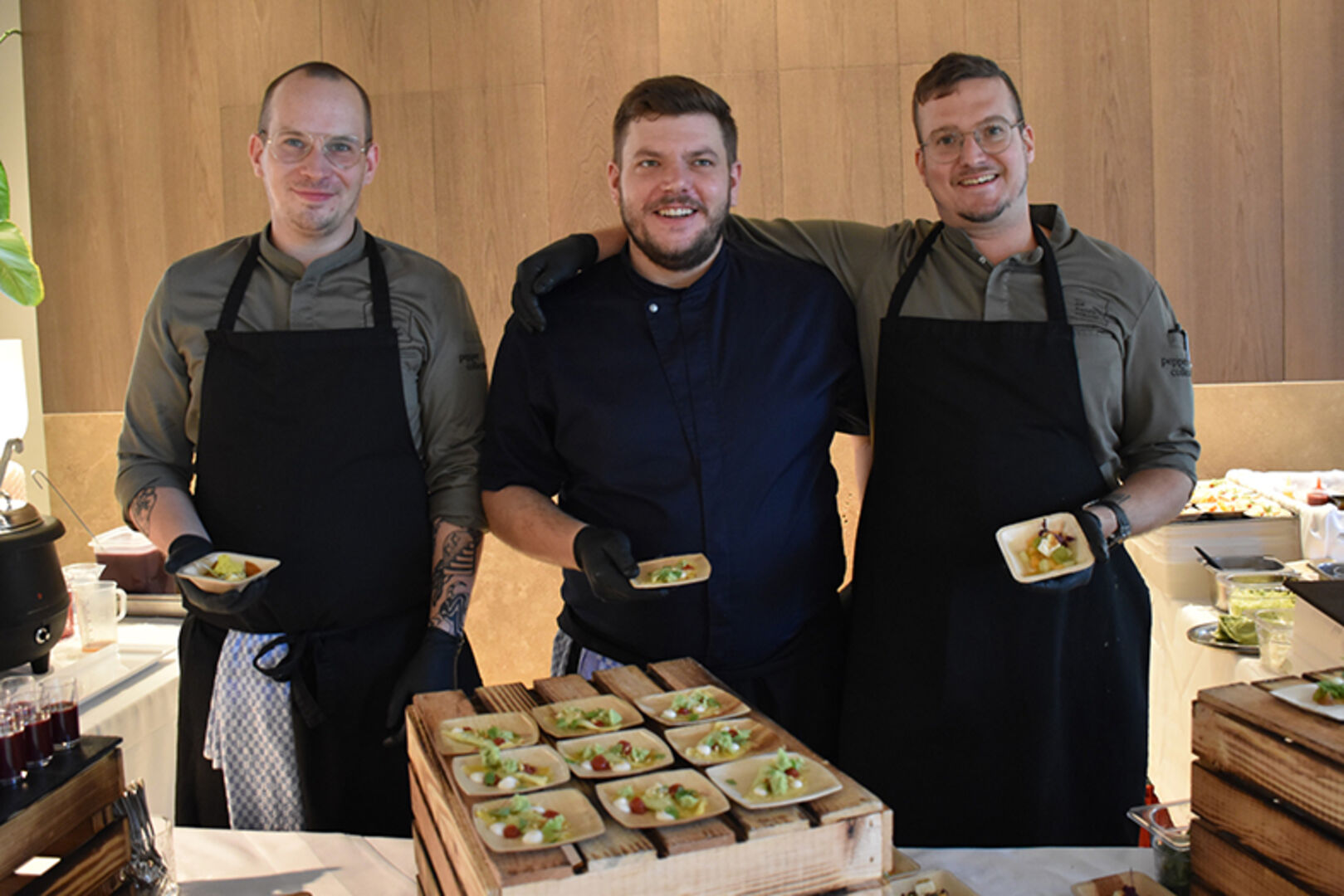 Frisch zubereitetes Fingerfood Deluxe gab es bei Jan Hendrik Ley, Sebastian Veit und Sebastian Last vom Seehotel