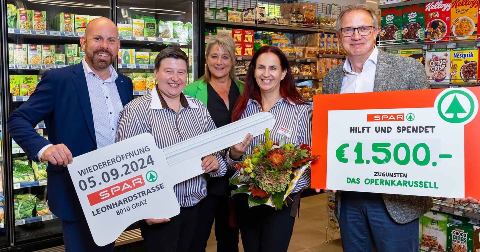Schlüsselübergabe im komplett modernisierten SPAR-Markt in der Grazer Leonhardstraße