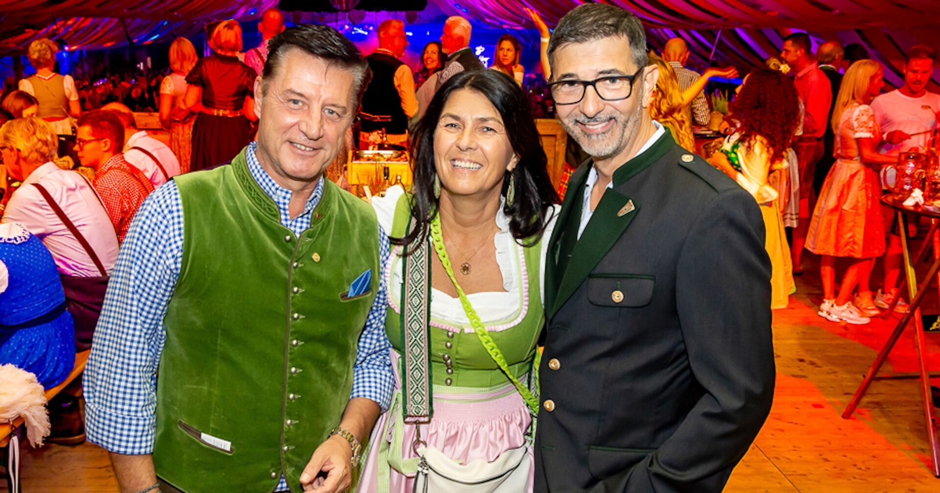 weekend-Party im Bierzelt