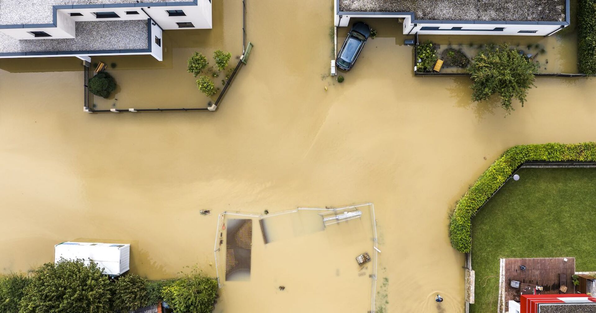 Luftaufnahme von massiven Überflutungen in Niederösterreich.