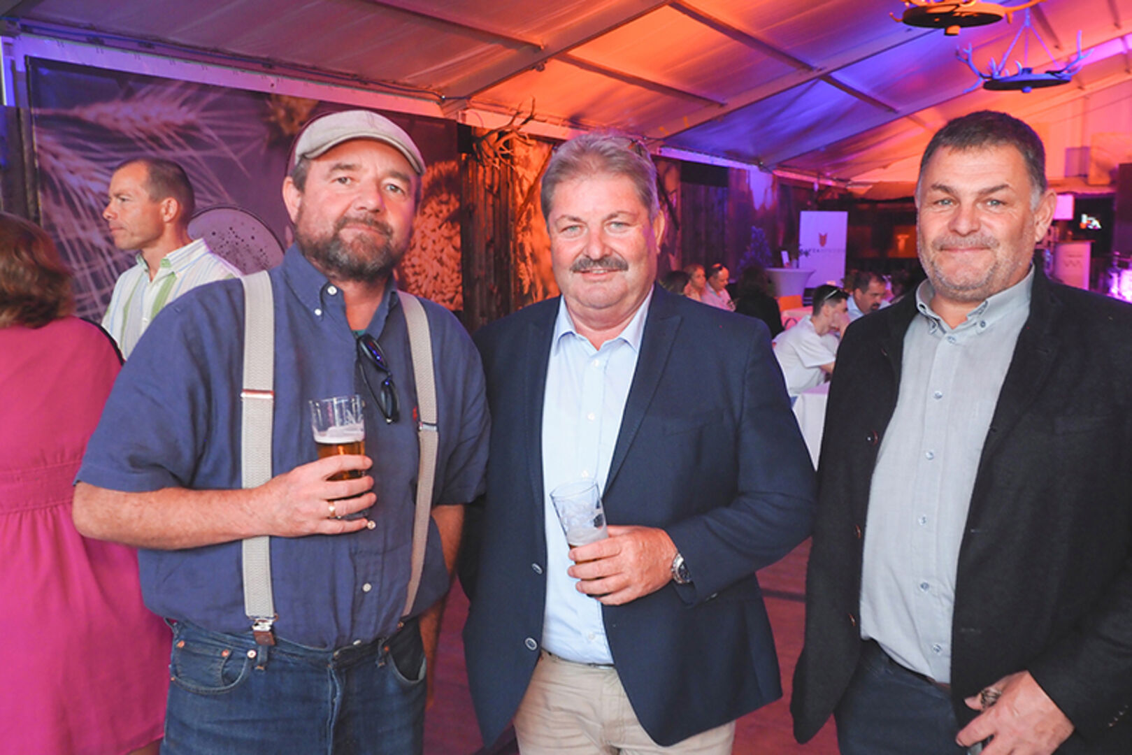 Baumeister Hansjörg Gort (Gort Bau) mit den Bürgermeistern Gerold Mähr (Düns) und Martin Konzet (Bludesch) (v. li.)