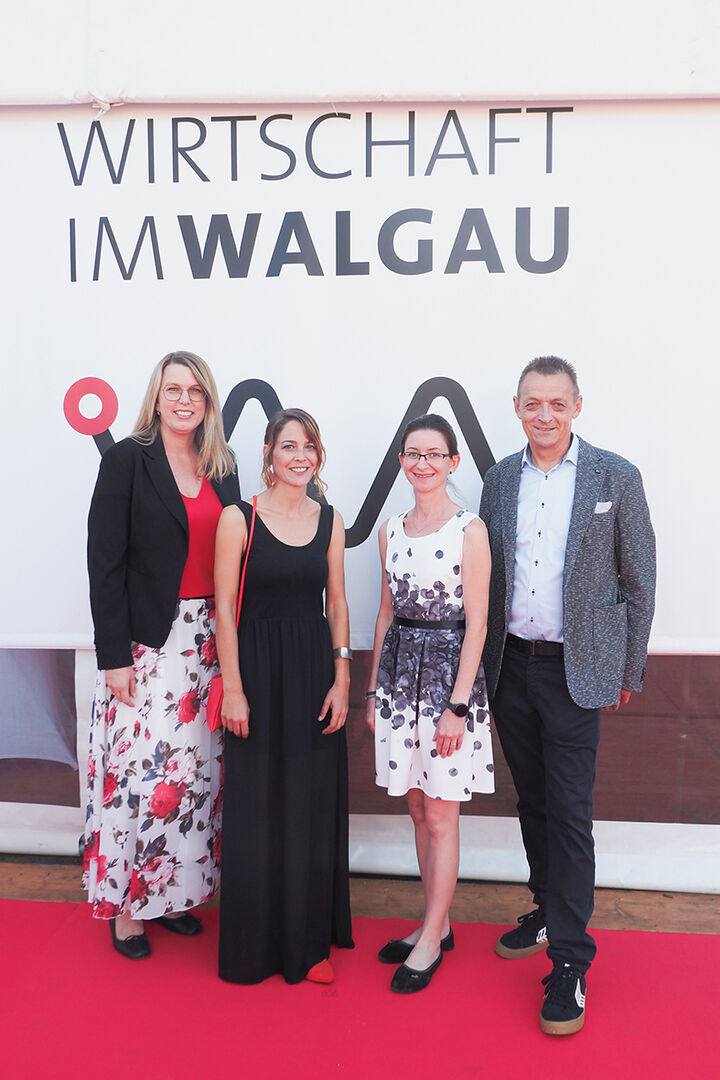 WIWA Team: Annette Enzinger, Nadine Neßler, Sabrina Berthold und GF Georg Geutze (v. li.)