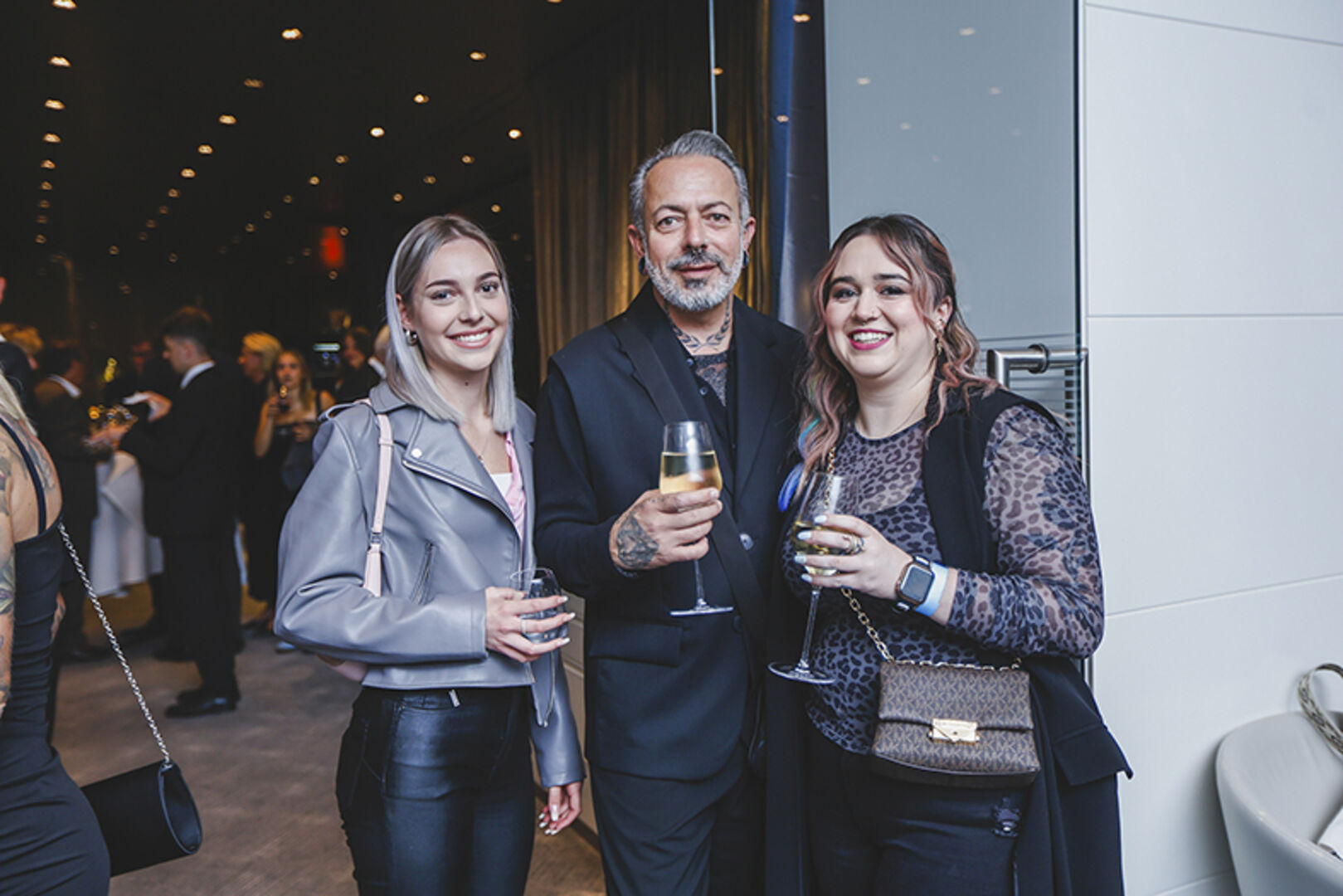 Amelia Morscher, Bernd Wohlgenannt und Sara Brugger (Plaickner Intercoiffeur) (v. li.)