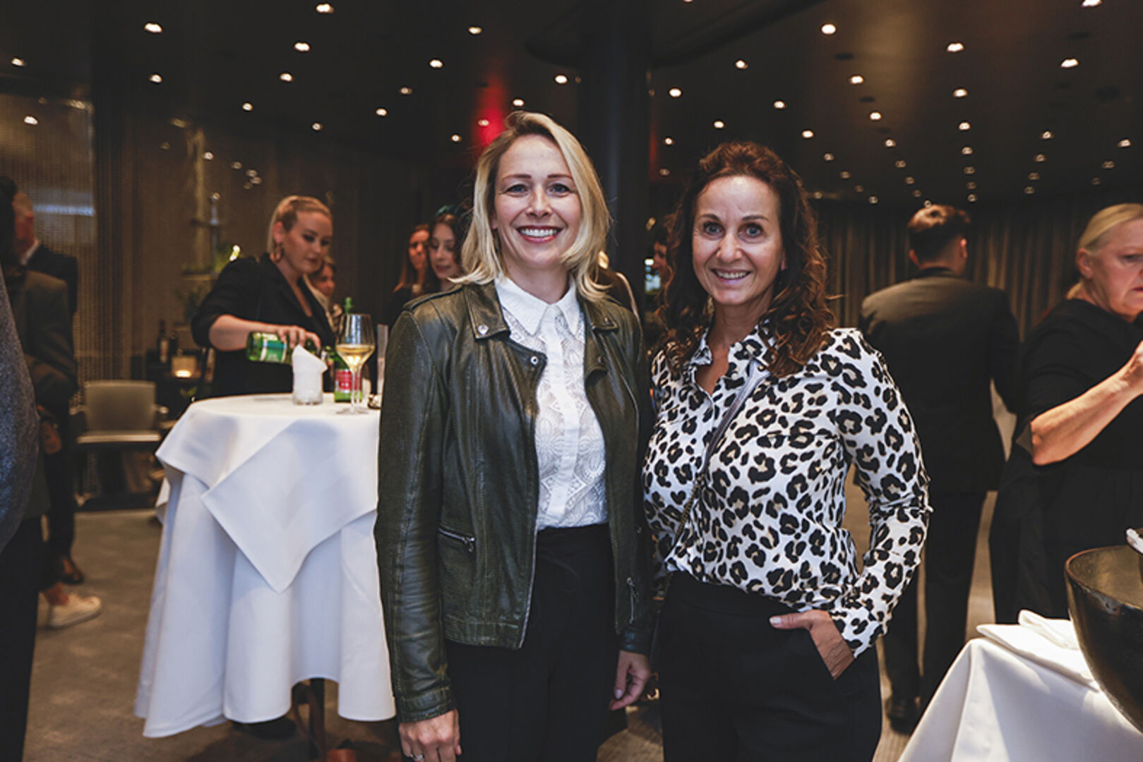 WKV Vize-Dir. Gudrun Petz-Bechter und GF Karin Furtner (Frau in der Wirtschaft) (v. li.)