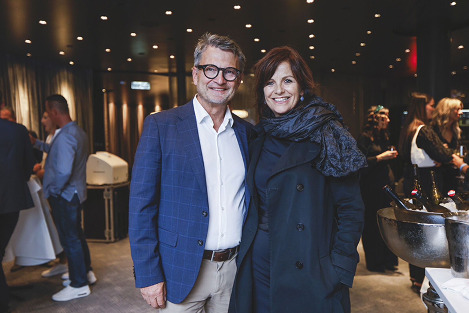 WIFI-Institutsleiter Thomas Wachter und Künstlerin Esther Mathis