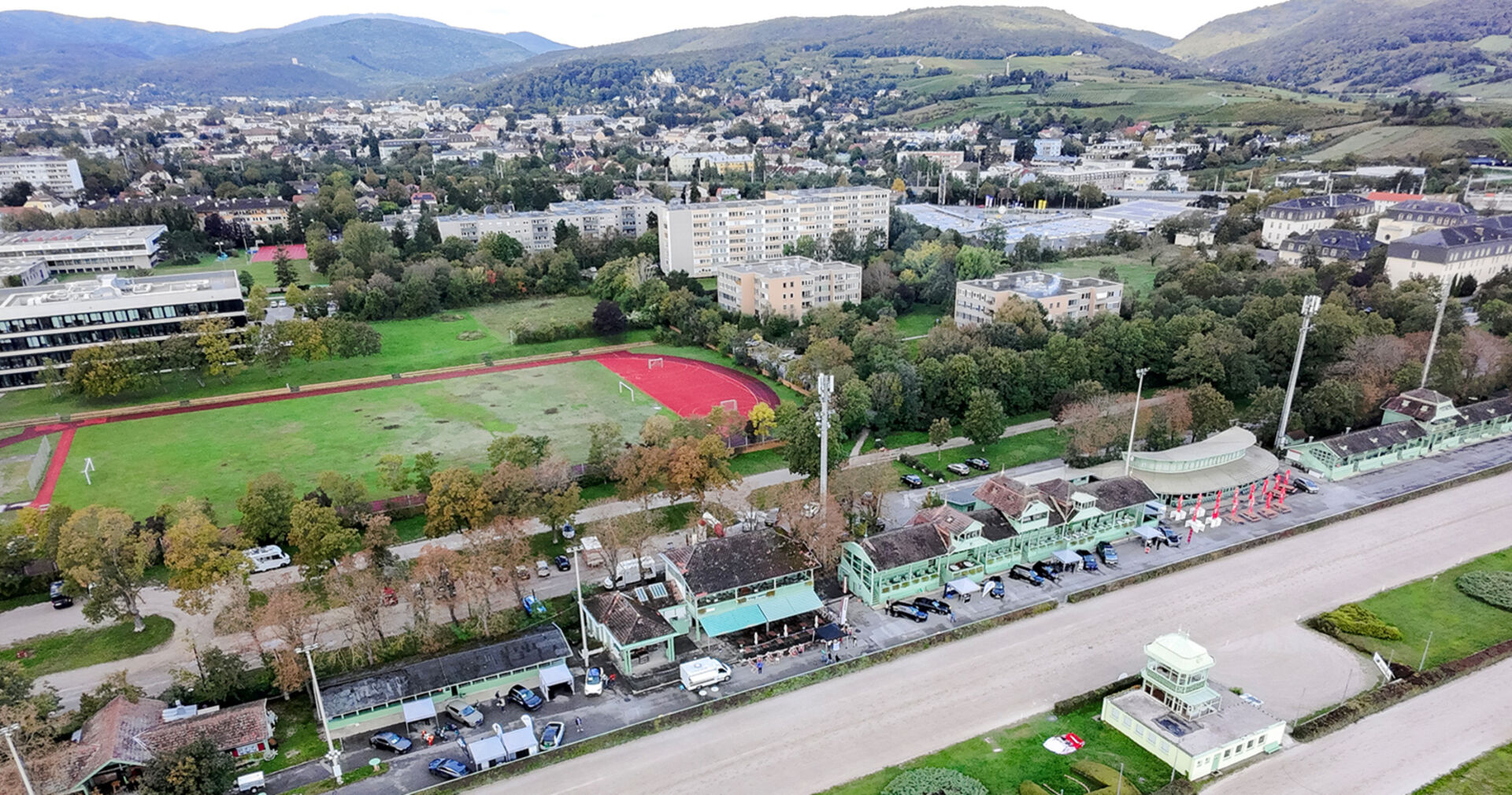 Die Trabrennbahn in Baden von oben | Credit: Weekend Magazin/Mika-Nikolas Mahringer