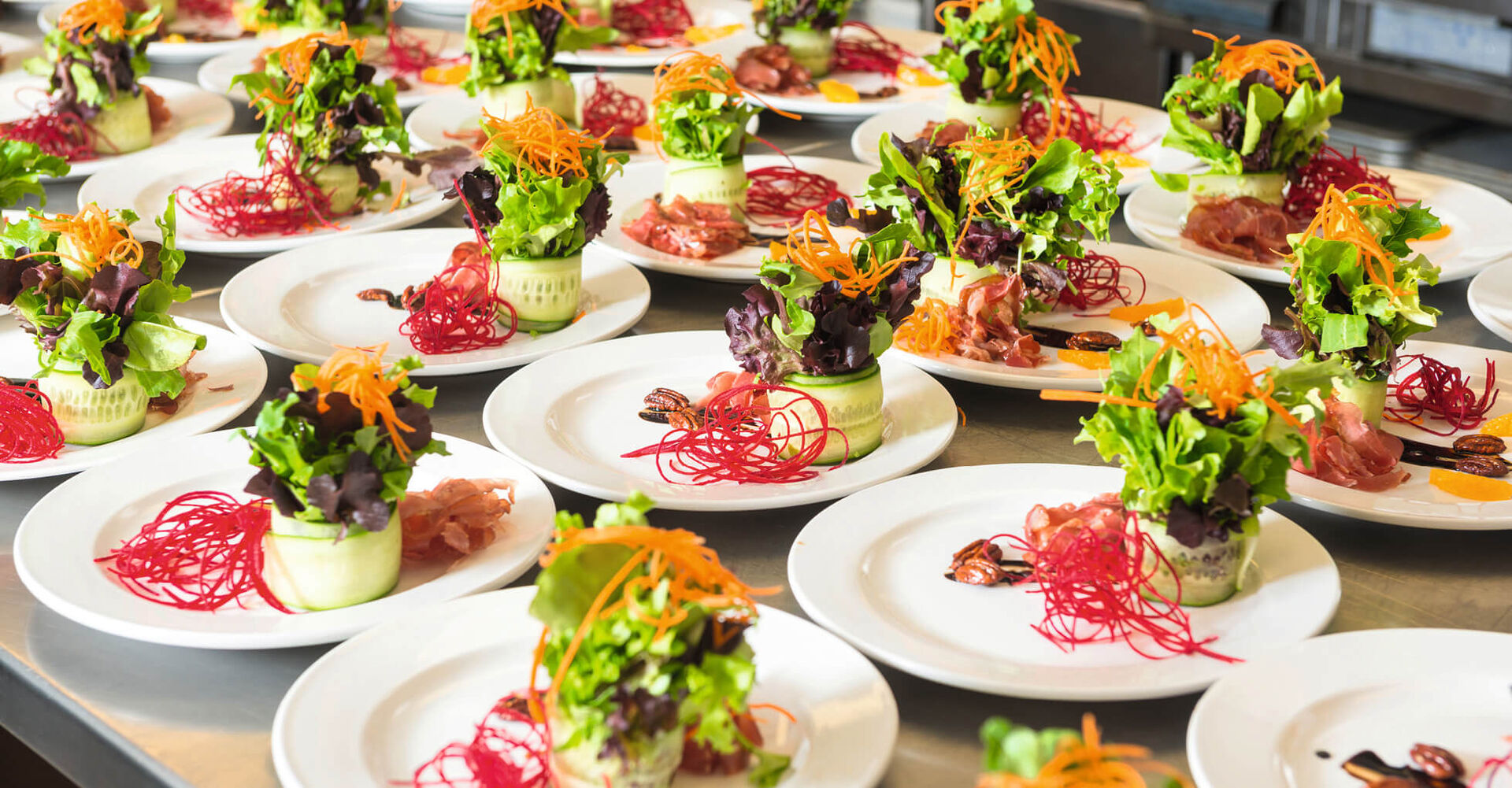 Die Hauben des Restaurantguides Gault &amp; Millau sind eine bedeutende Auszeichnung für die heimischen Spitzenköche.  Das Angebot im Restaurant und beim Catering richtet sich aber nicht nur an die Top-1-Prozent.