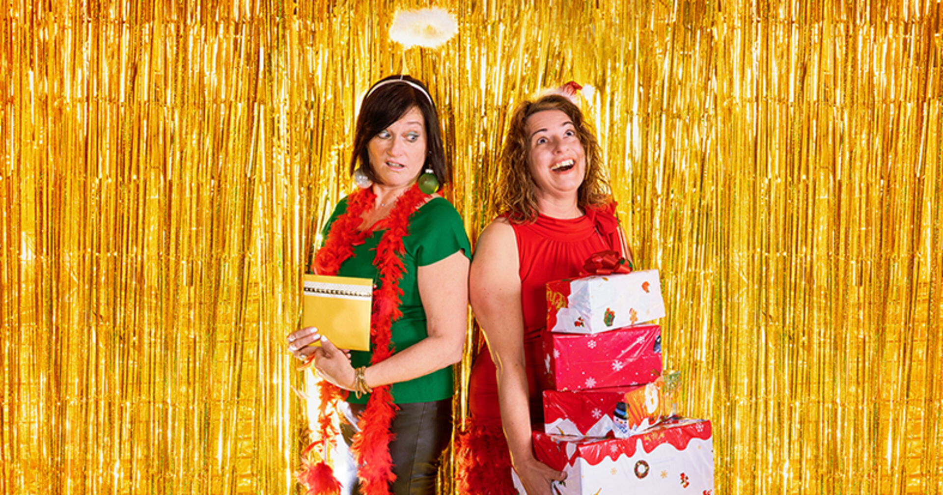 Ein kabarettistisches Lametta-Donnerwetter mit den 2chéries Sandra Aberer &amp; Marlies Kupnik.