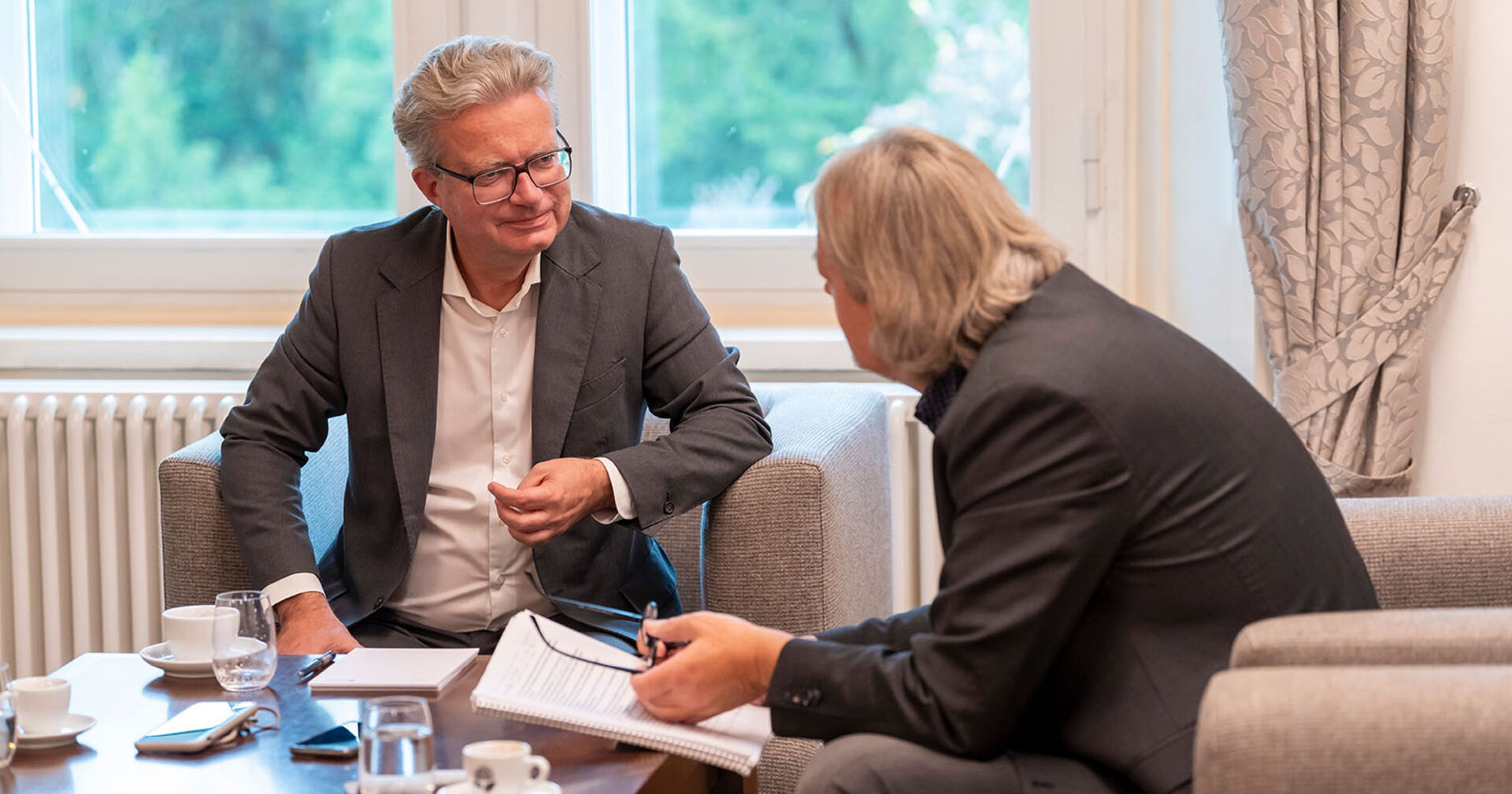 Landeshauptmann Christopher Drexler im Gespräch mit Weekend-Redakteur Robert Eichenauer