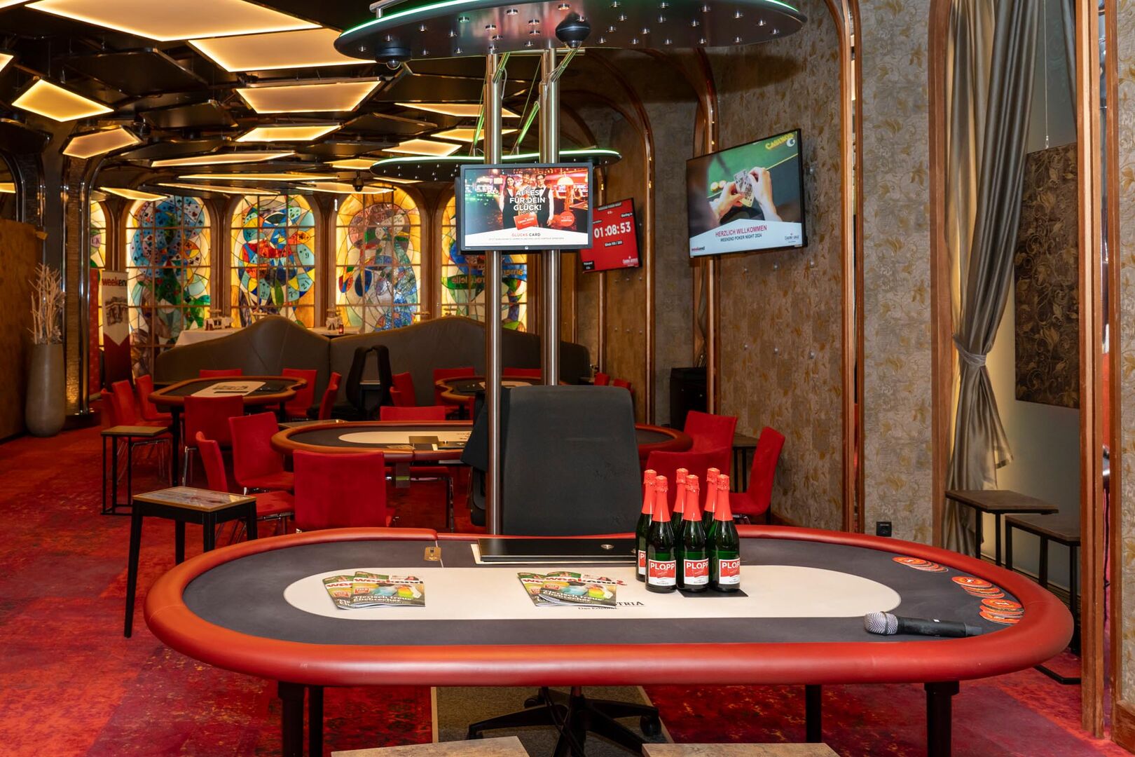 Pokertische im Casino