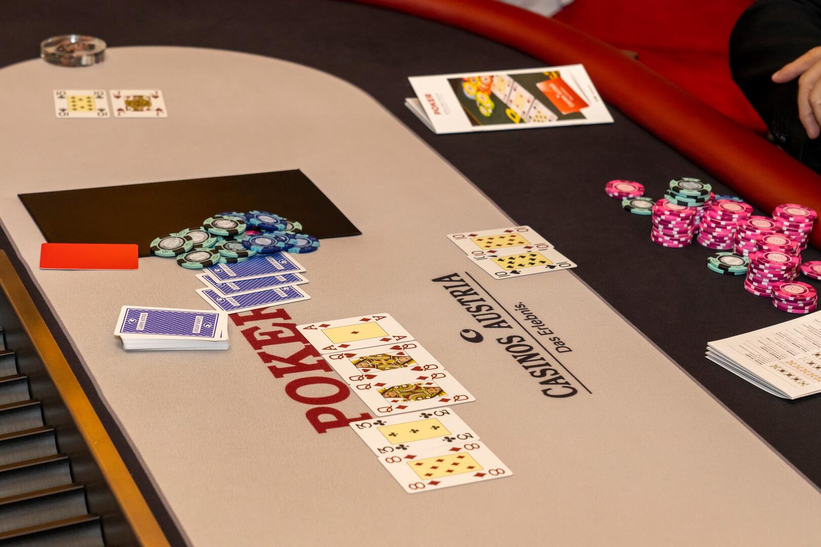Pokertisch im Casino