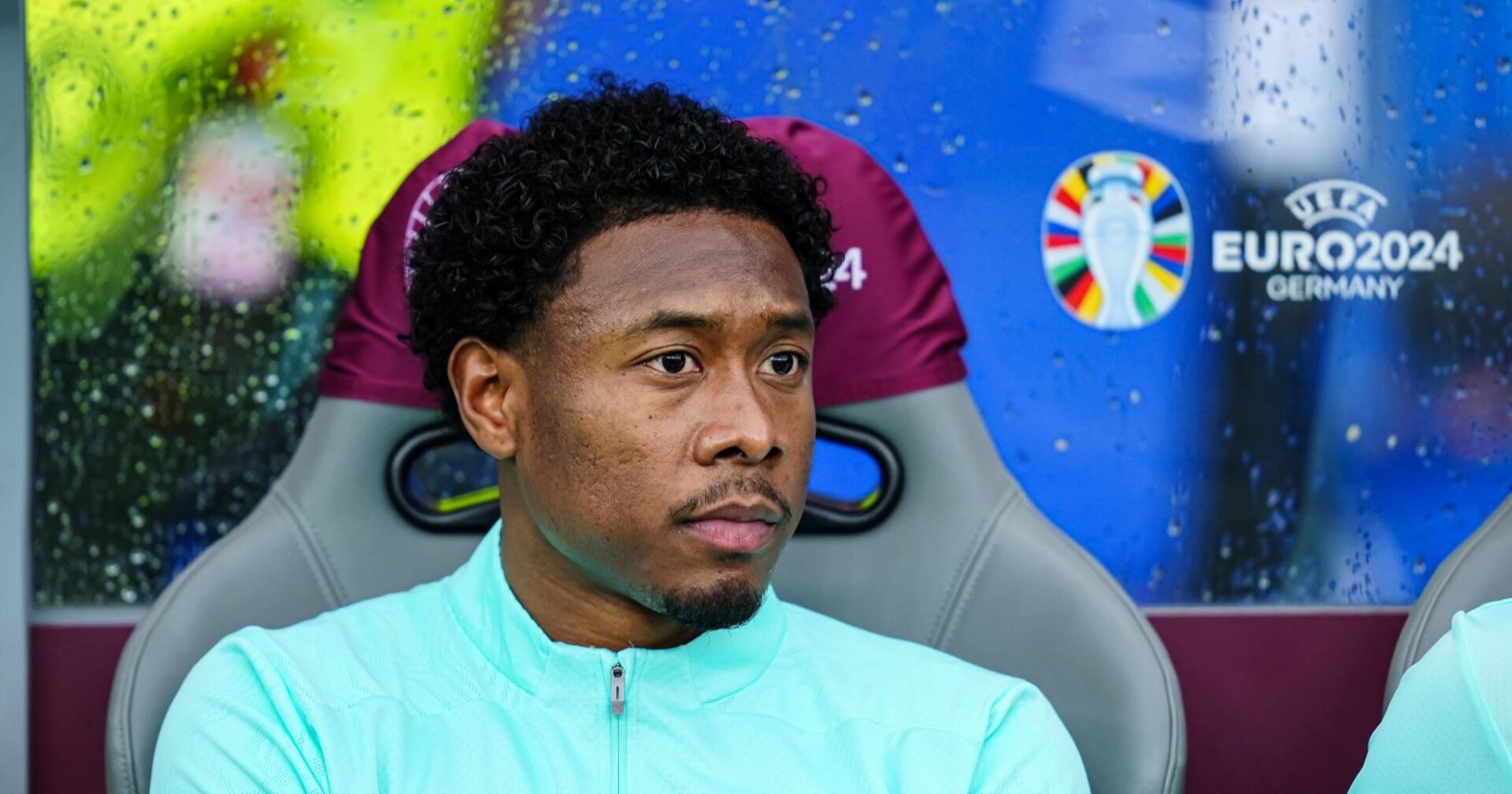 David Alaba auf der Bank