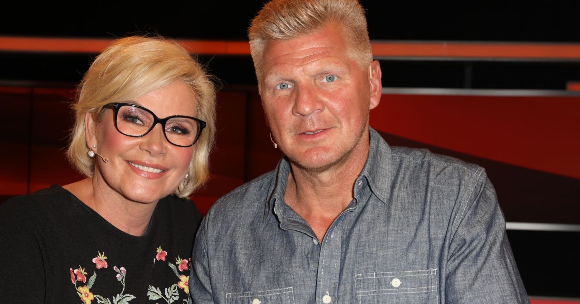 Claudia und Stefan Effenberg schauen in die Kamera