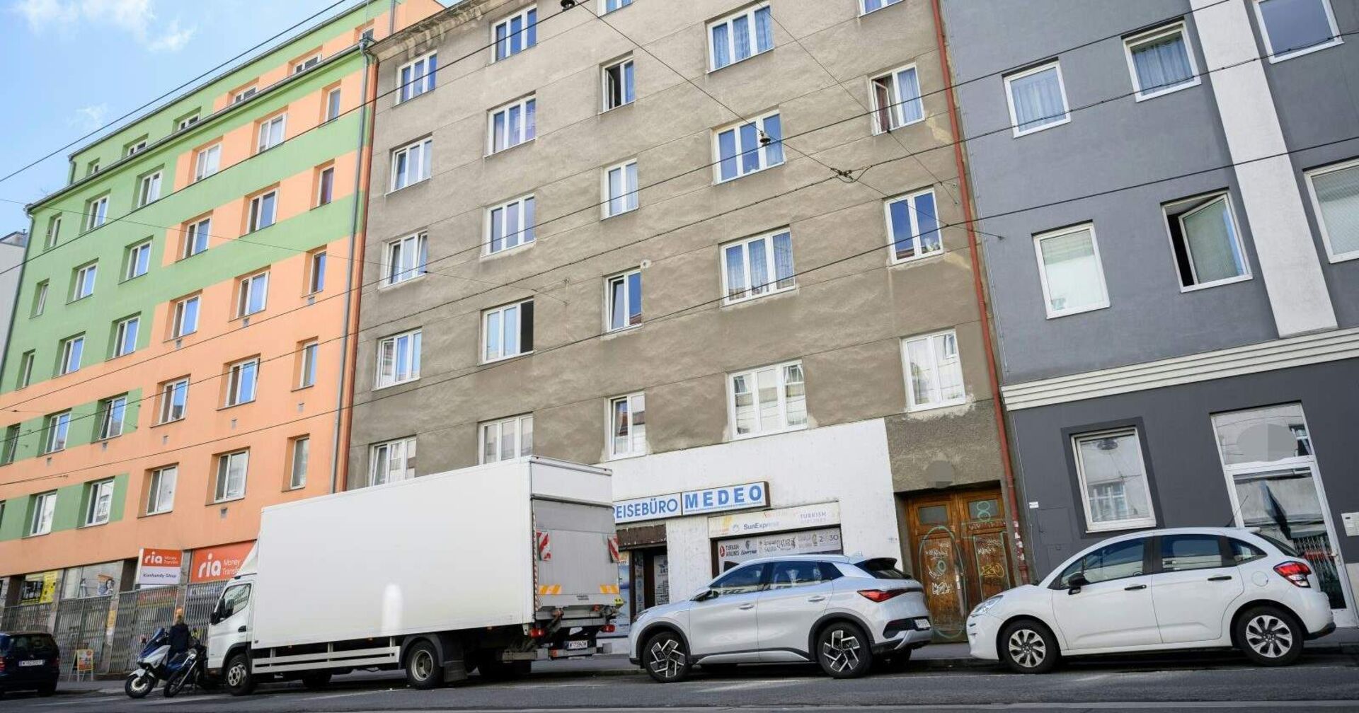 Jenes Haus in der Quellenstraße, aus dem die Frau gestürzt ist.