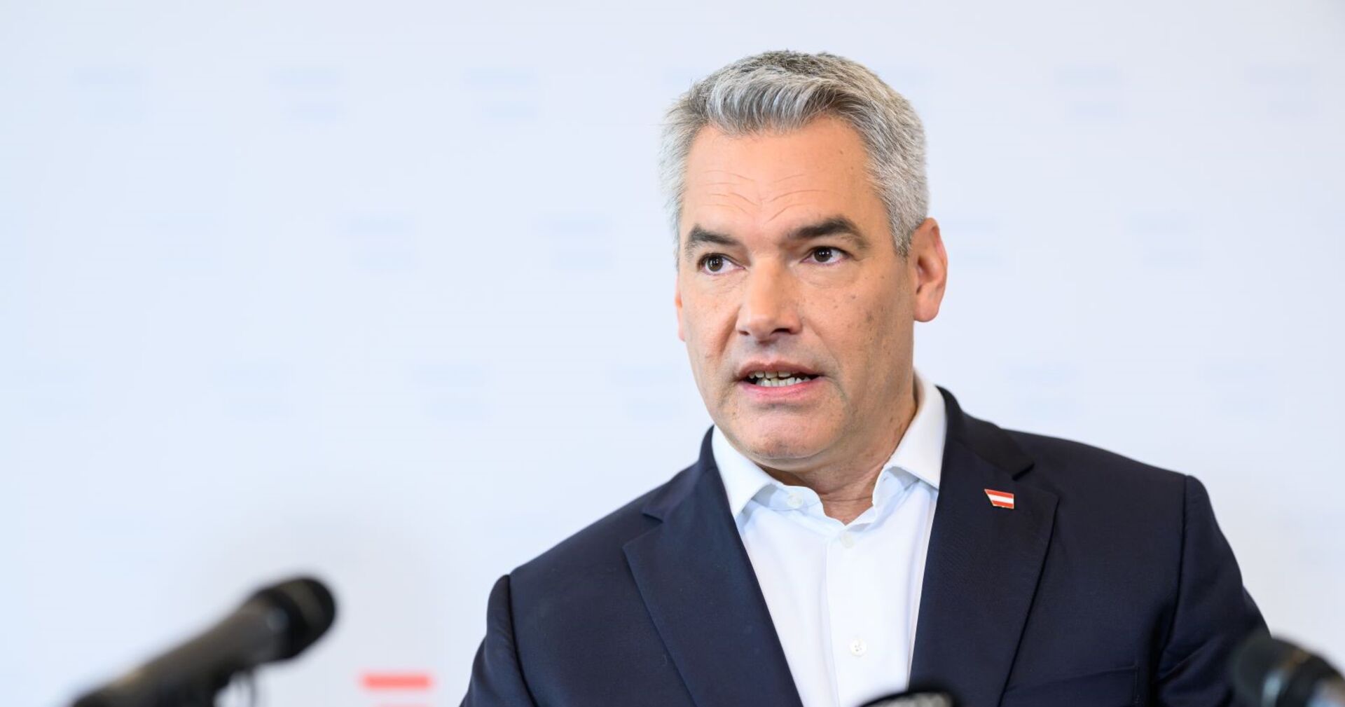 Karl Nehammer bei seinem Statement zu den Sondierungsgesprächen mit der SPÖ