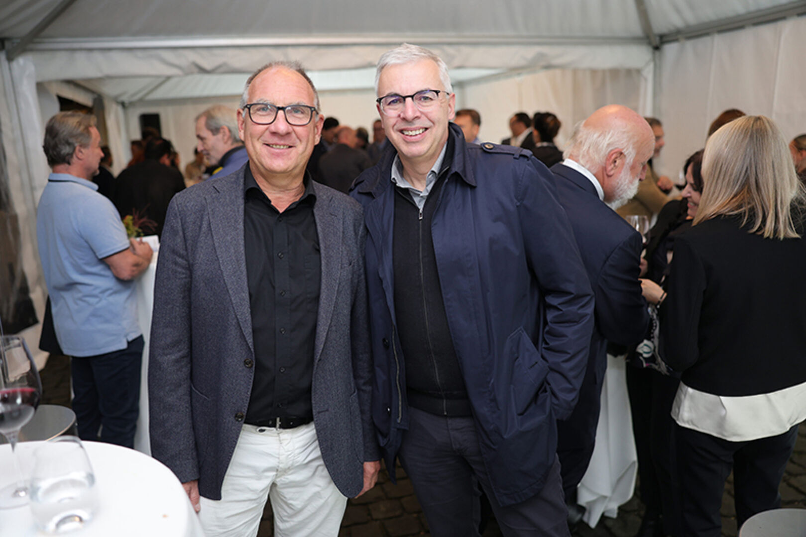 Bertold Bischof und Markus Ilg (FHV) (v. li.)