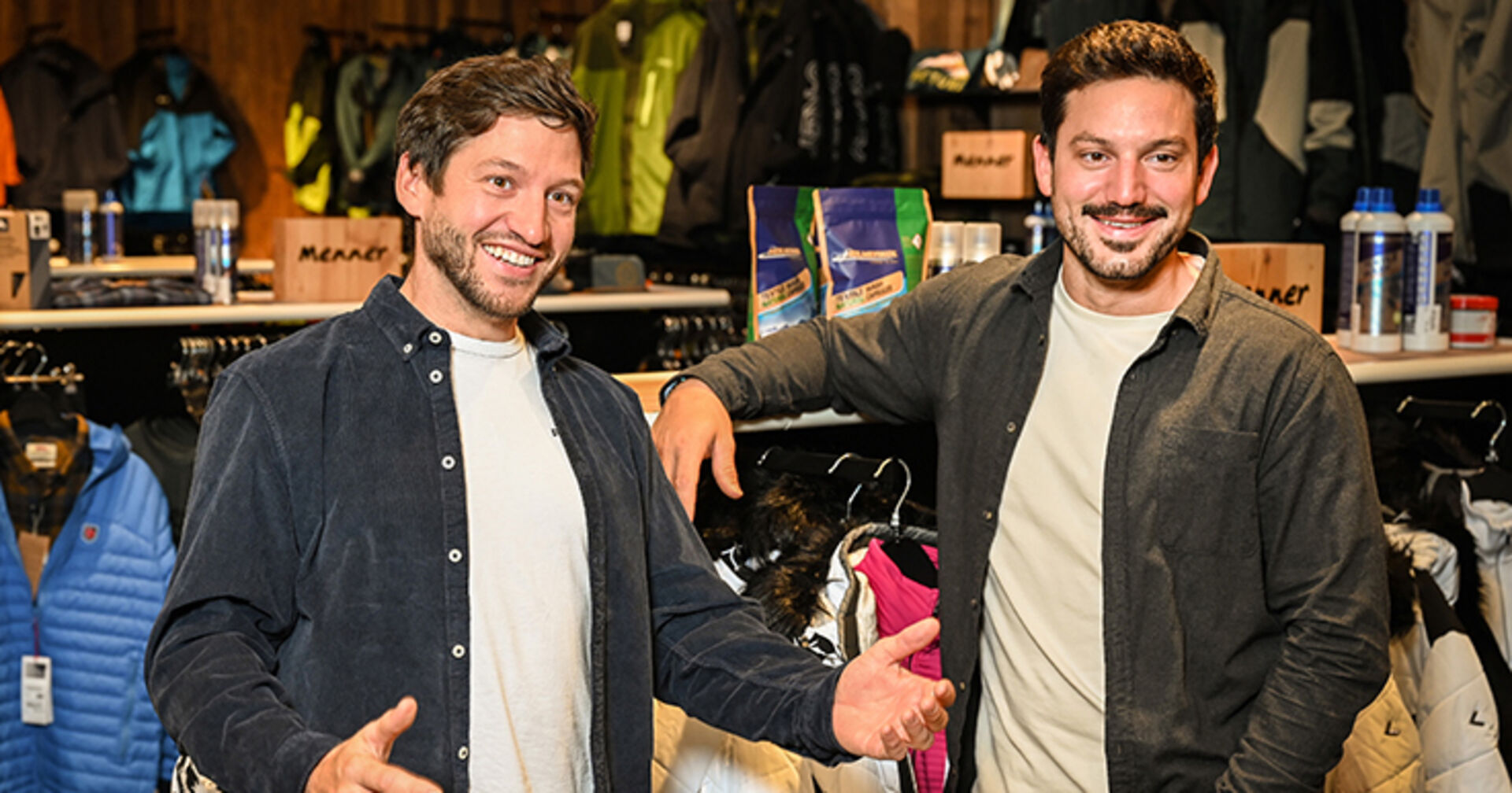 „Wir wollen nicht nur ein Produkt  verkaufen, sondern dem Kunden  etwas geben, womit er ein schönes Erlebnis haben wird.“ Mario und Michael Fischer