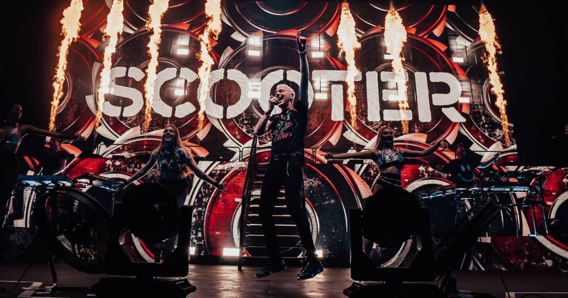 HP Baxxter von Scooter auf der Bühne.