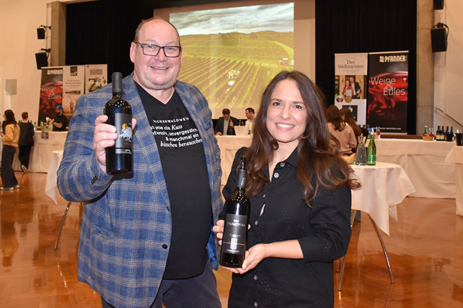 Johannes Berger (Eichenwald Weine) und Verena Hahn (Weingut K+K Kirnbauer)