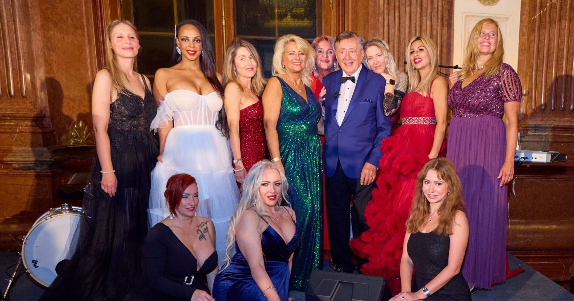 Richard mit seinen Lugner-Tierchen.