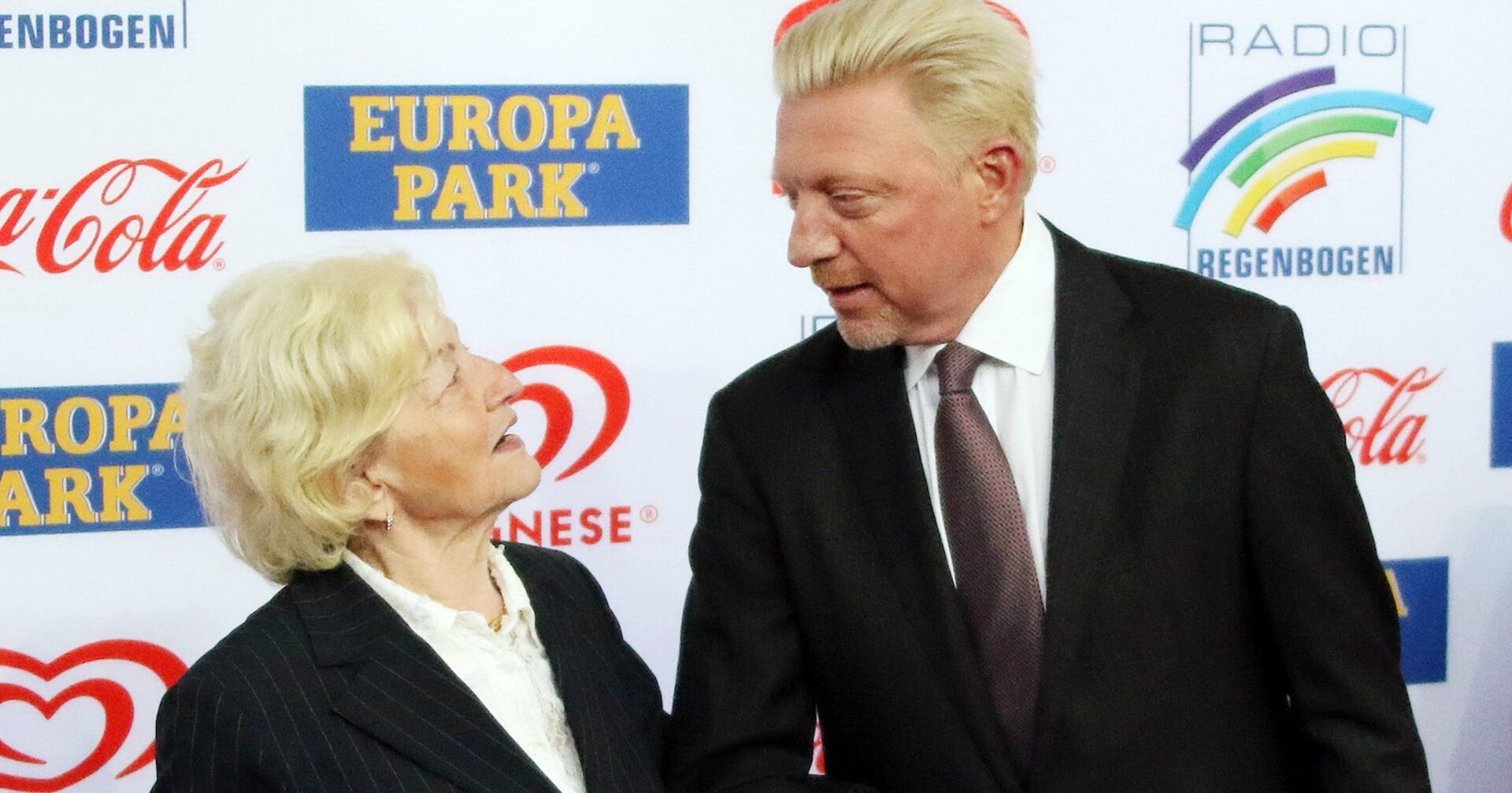 Boris Becker mit seiner Mutter Elvira auf einer Veranstaltung.