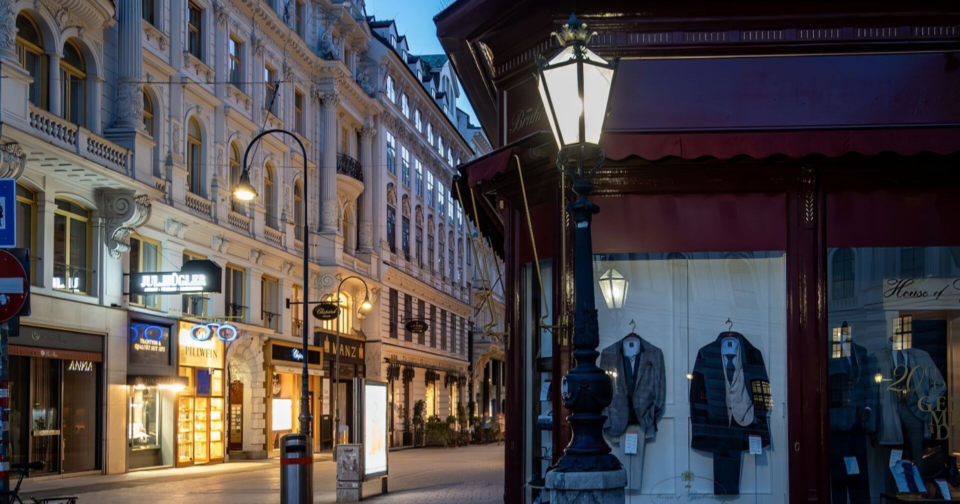 Wiener Kohlmarkt abends