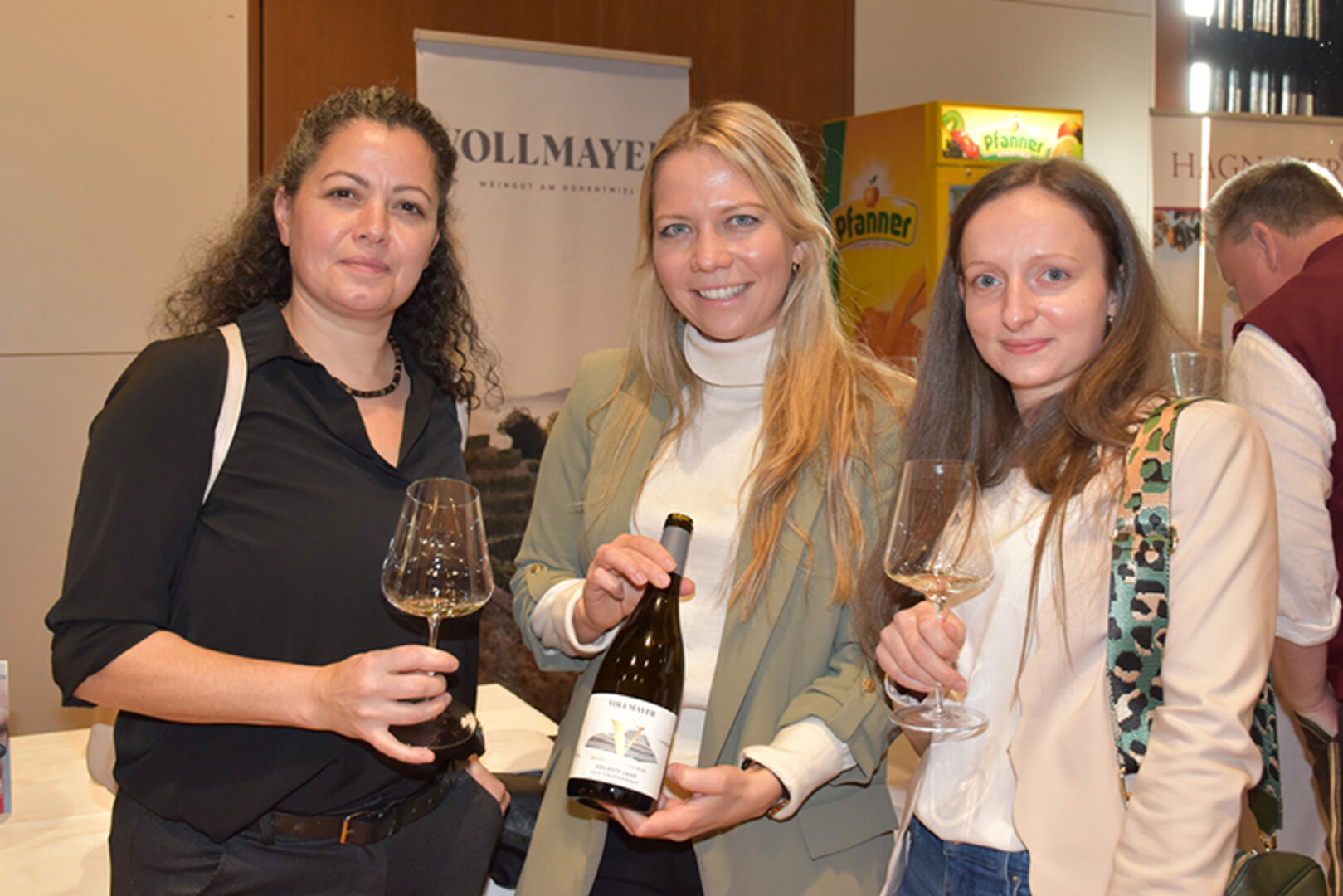 Hülya Rupp (Genussfabrik), Lisa Vollmayer (Weingut Vollmayer) und Viola Matt (Hotel Schwärzler)