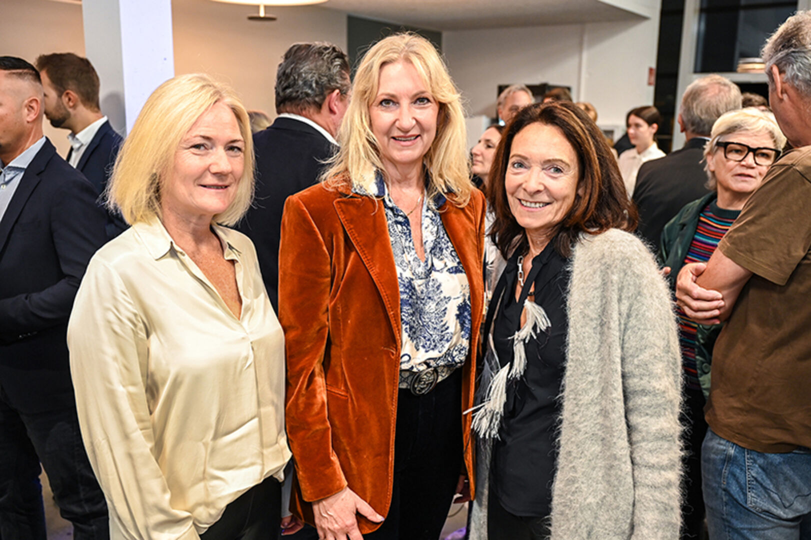 Elisabeth Bereuter (MRS Wolfurt), Ulrike Bohle und Barbara Bechter (Russmedia) (v. li.)