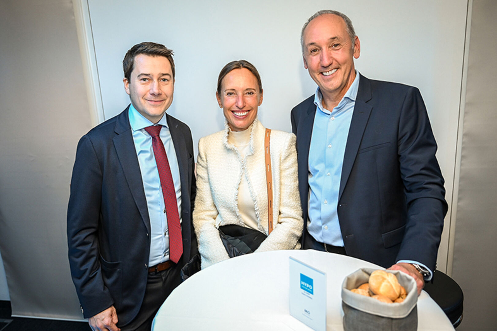 Patrik Wiedl (Hypo Lustenau), Andrea und Thomas Sohm (Carini Etiketten) (v. li.)