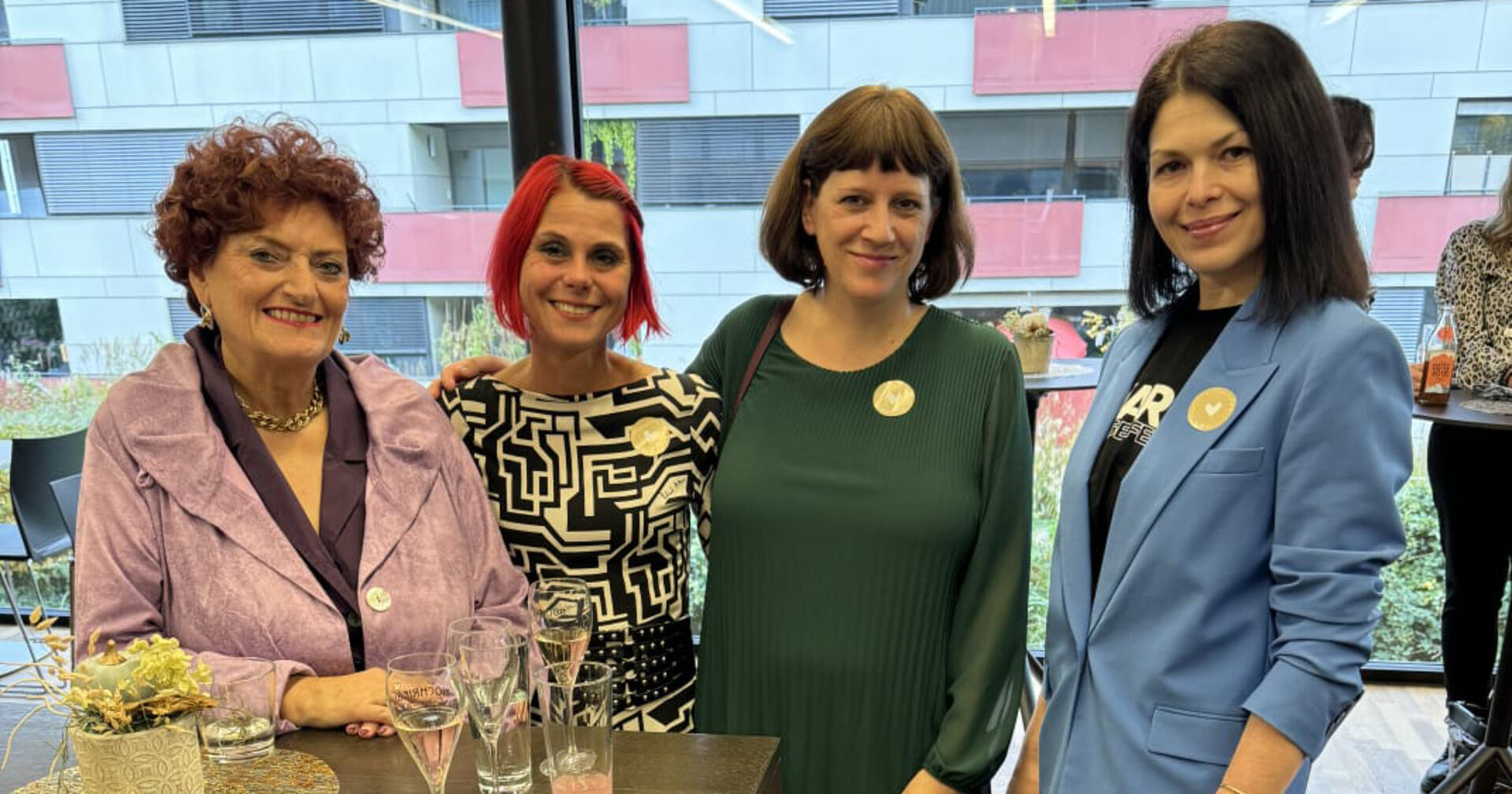 Rita Bereuter und das Frühstücksteam Karin Steger, Bettina Stöger und Rymma Koshman (v. li.)