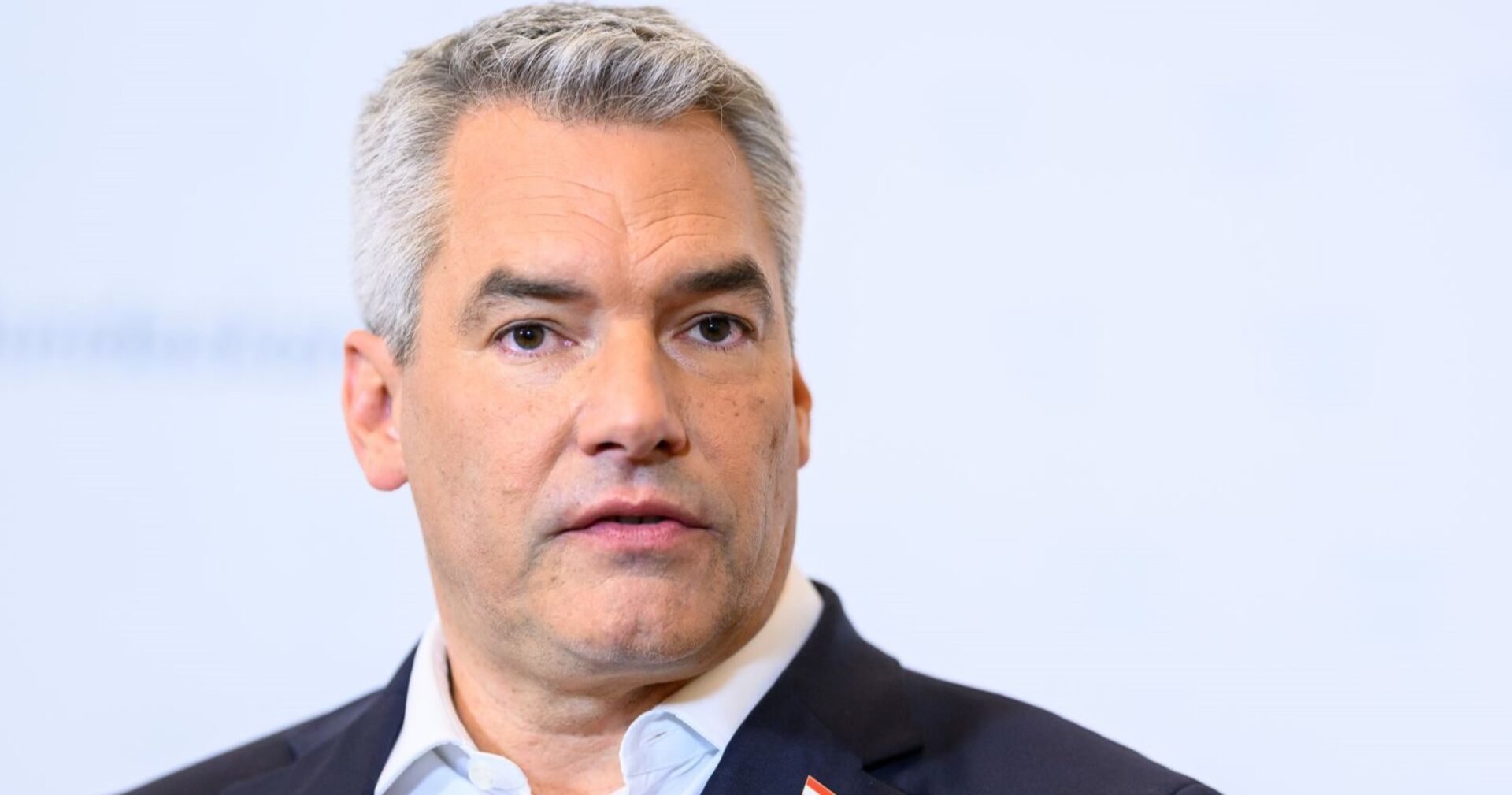 Bundeskanzler Karl Nehammer (ÖVP) hat seine Glückwünsche an Trump via X ausgerichtet.