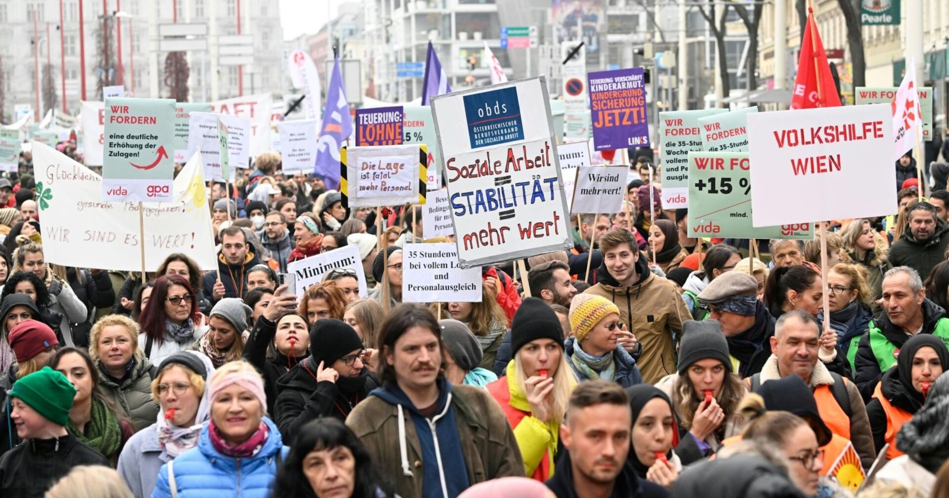 Öffentliche Betriebsversammlung und Demo der Sozialwirtschaft am Dienstag, 8. November 2022, in Wien