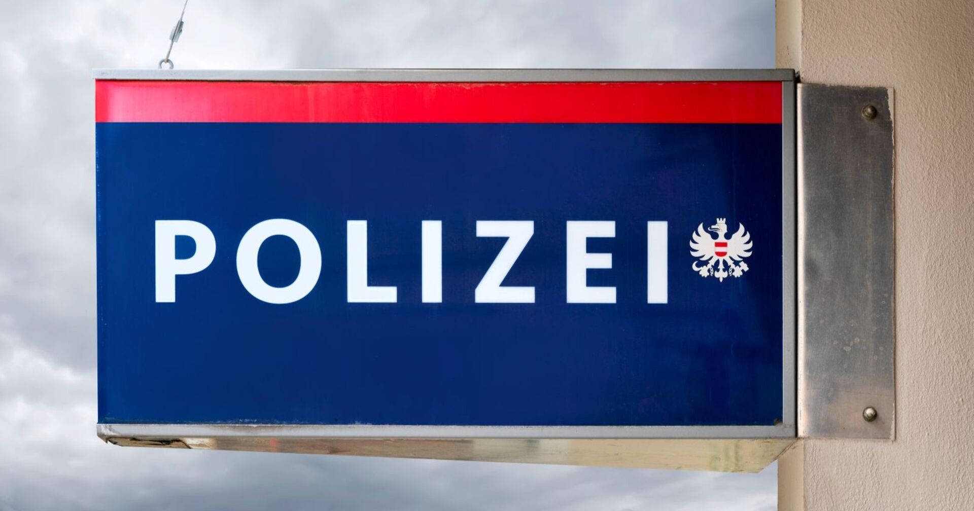 Schild der Polizei