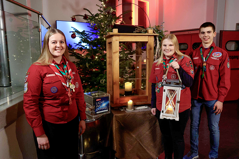 Ab dem 19. Dezember abends kann das ORF-Friedenslicht im ORF-Landesfunkhaus Vorarlberg abgeholt werden.