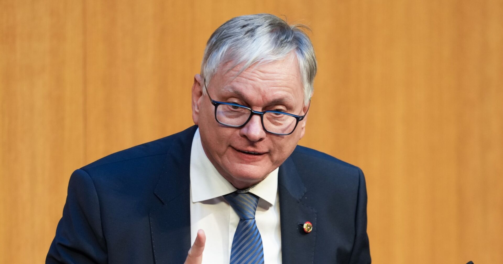 Der Chef der SPÖ-Oberösterreich, Alois Stöger, hat große Ansprüche an die kommende Regierung.