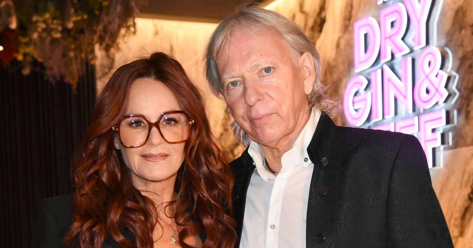 Andrea Berg mit Brille und Uli Ferber