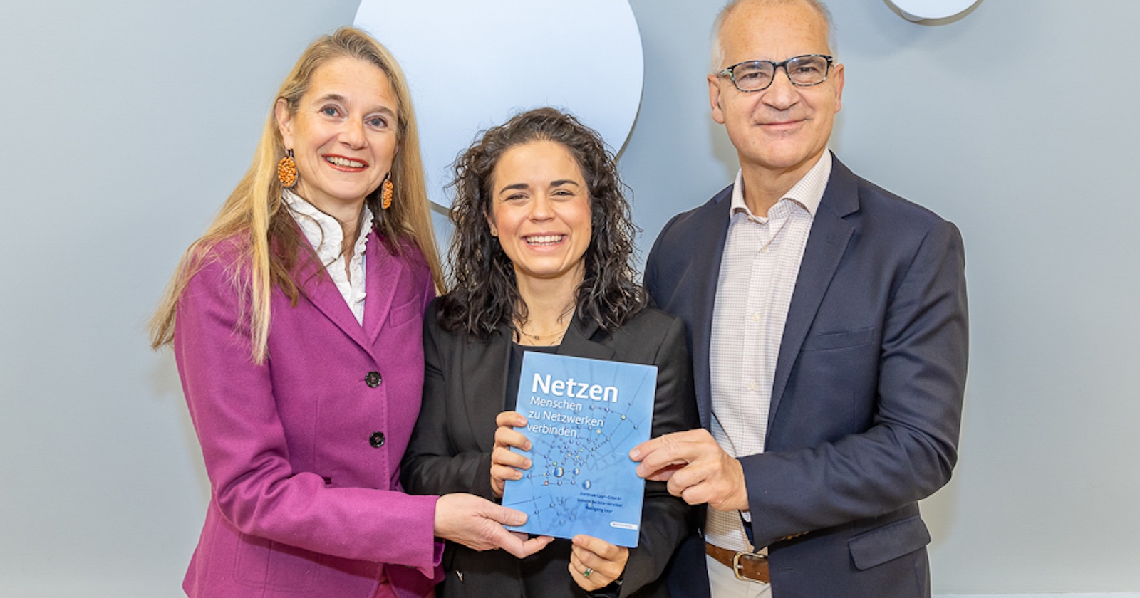 Experten-Trio stellt neues Buch vor