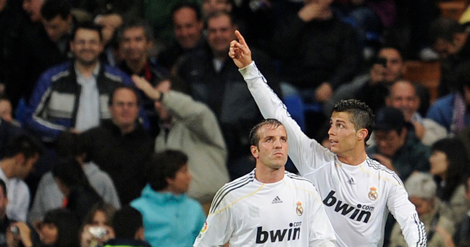 Rafel Van der Vaart und Cristiano Ronaldo