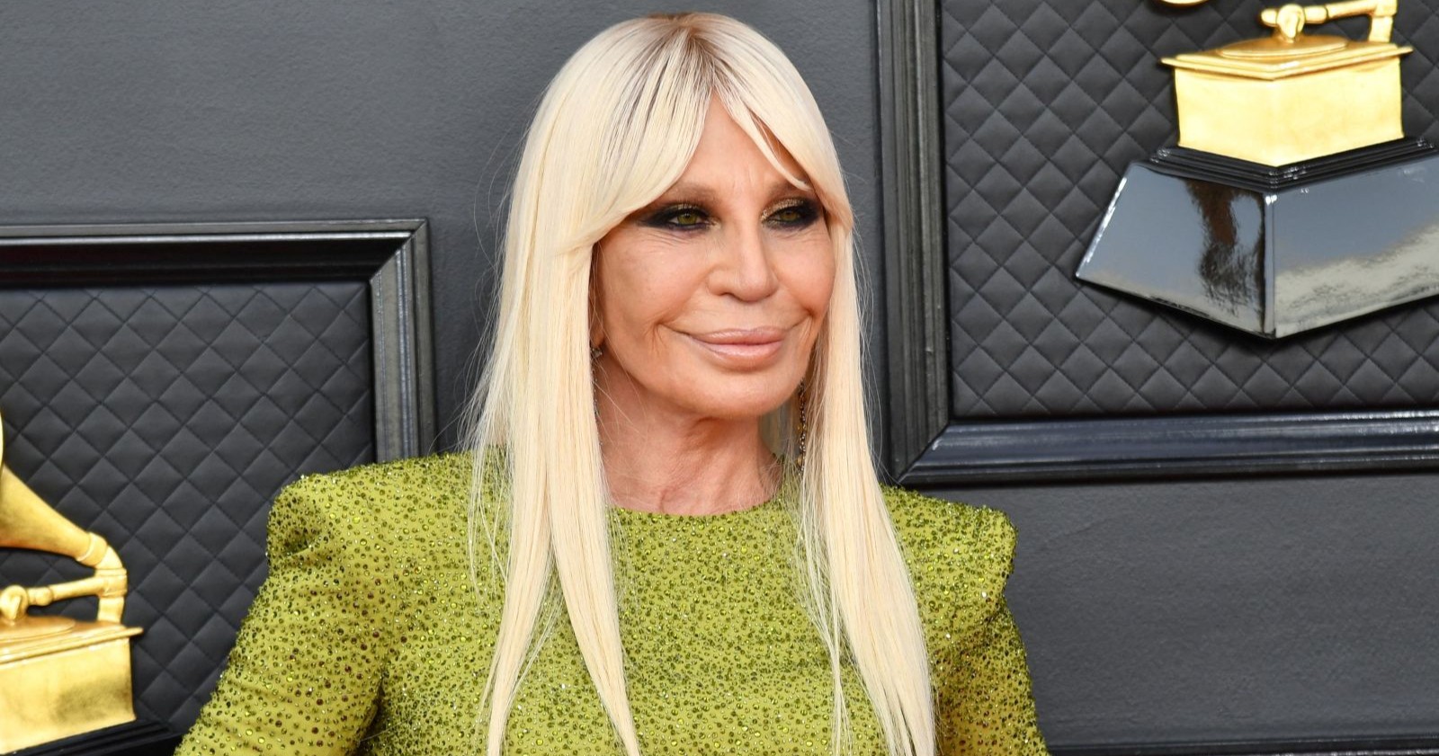 Donatella Versace bei den Grammys 2022