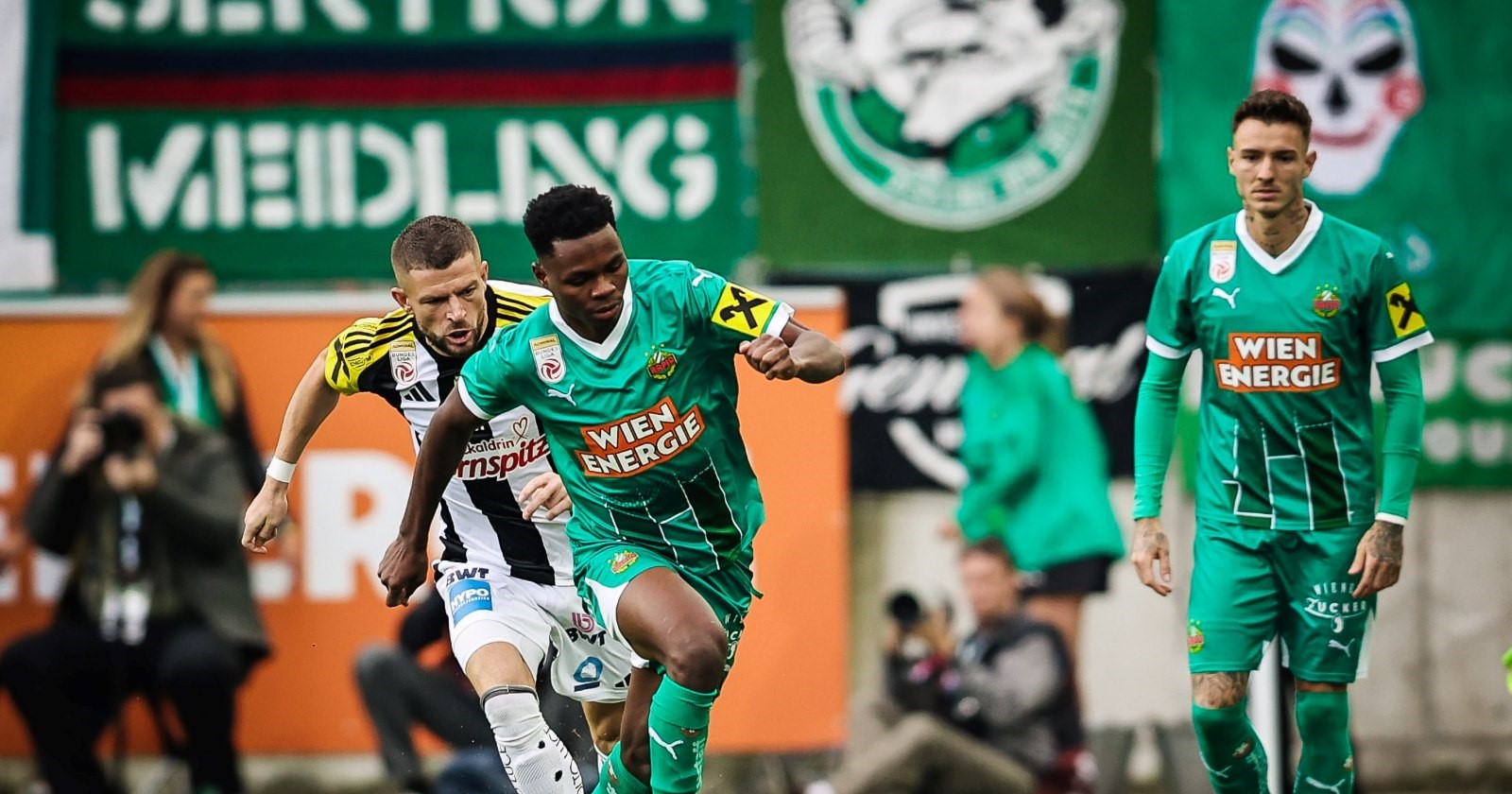 Mamadou Sangare am Spielfeld