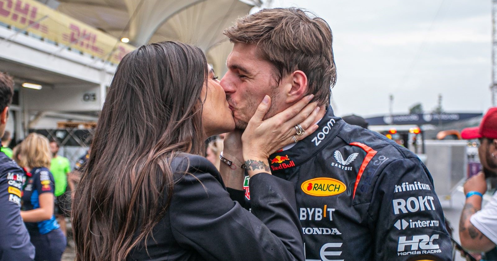 Kelly Piquet und Max Verstappen schweben im siebten Himmel.
