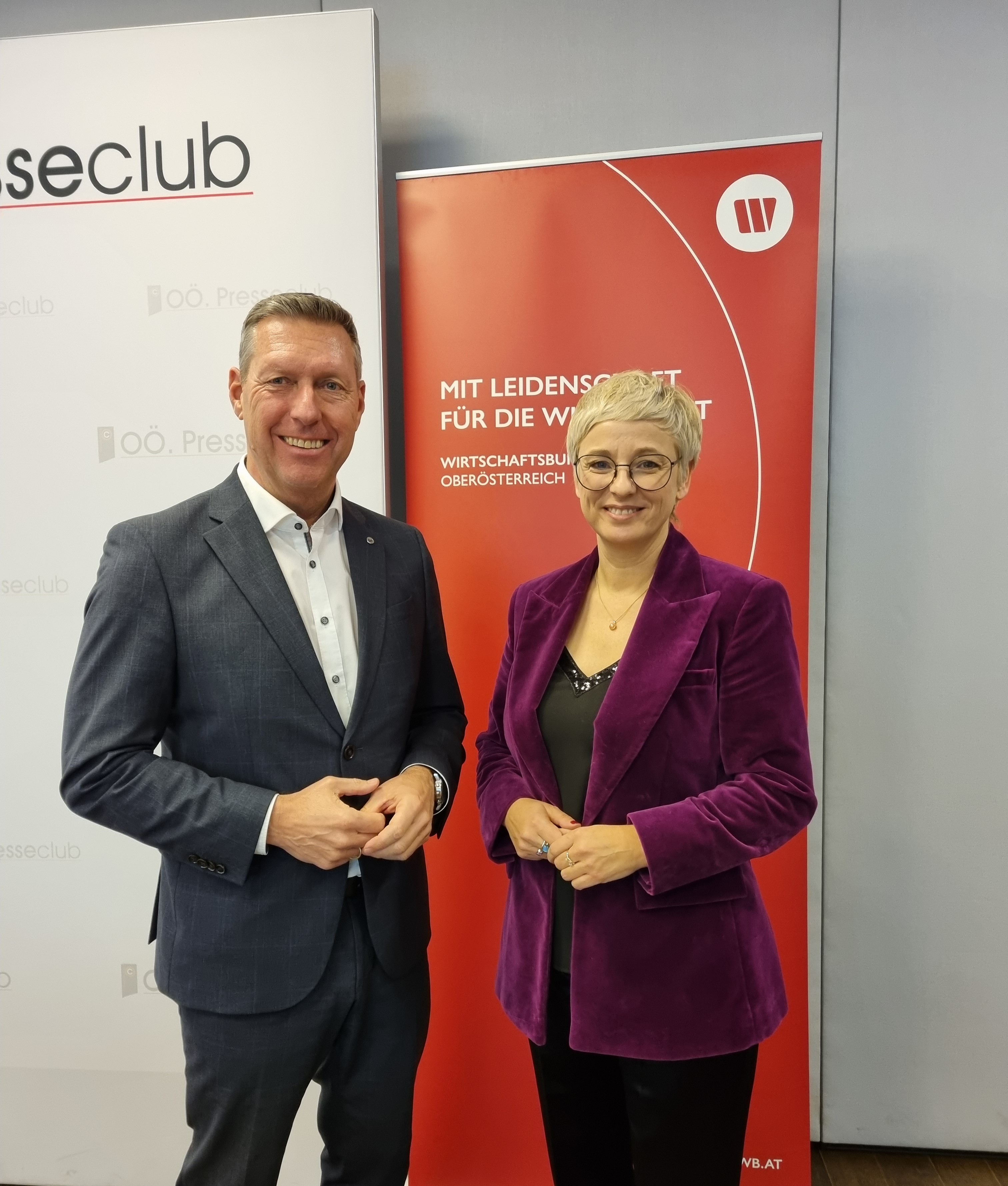 Wirtschaftsbund-Landesgeschäftsführer Wolfgang Greil und Landesobfrau Doris Hummer präsentierten die Ergebnisse der IMAS-Umfrage.